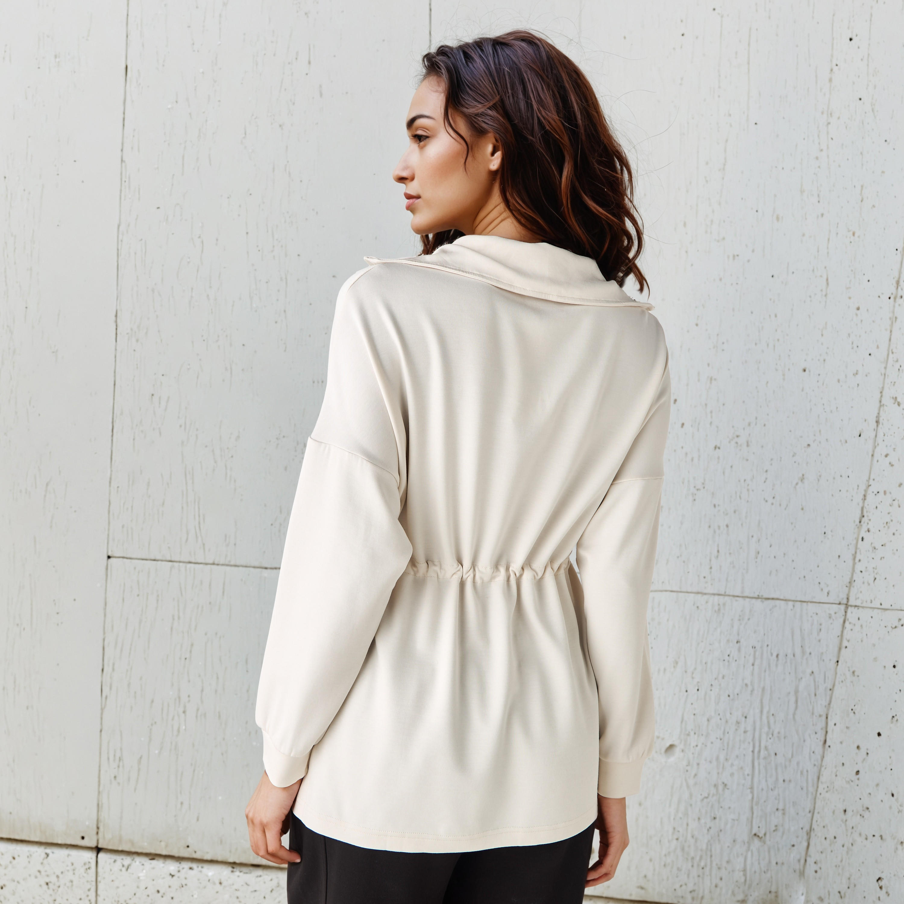 سويت شيرت بياقة عالية من كابا-women-clothing-sportswearandactivewear-hoodiesandsweatshirts-image-3