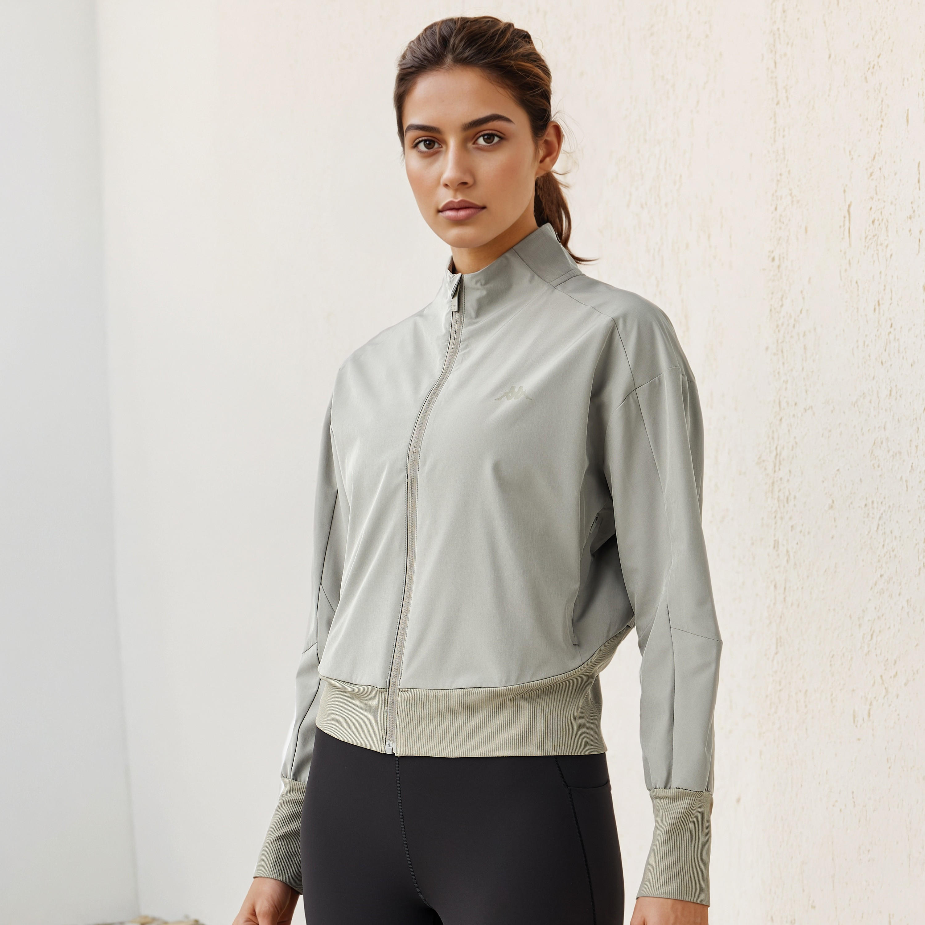 جاكيت بأكمام طويلة من كابا-women-clothing-sportswearandactivewear-coatsandjackets-jackets-image-5