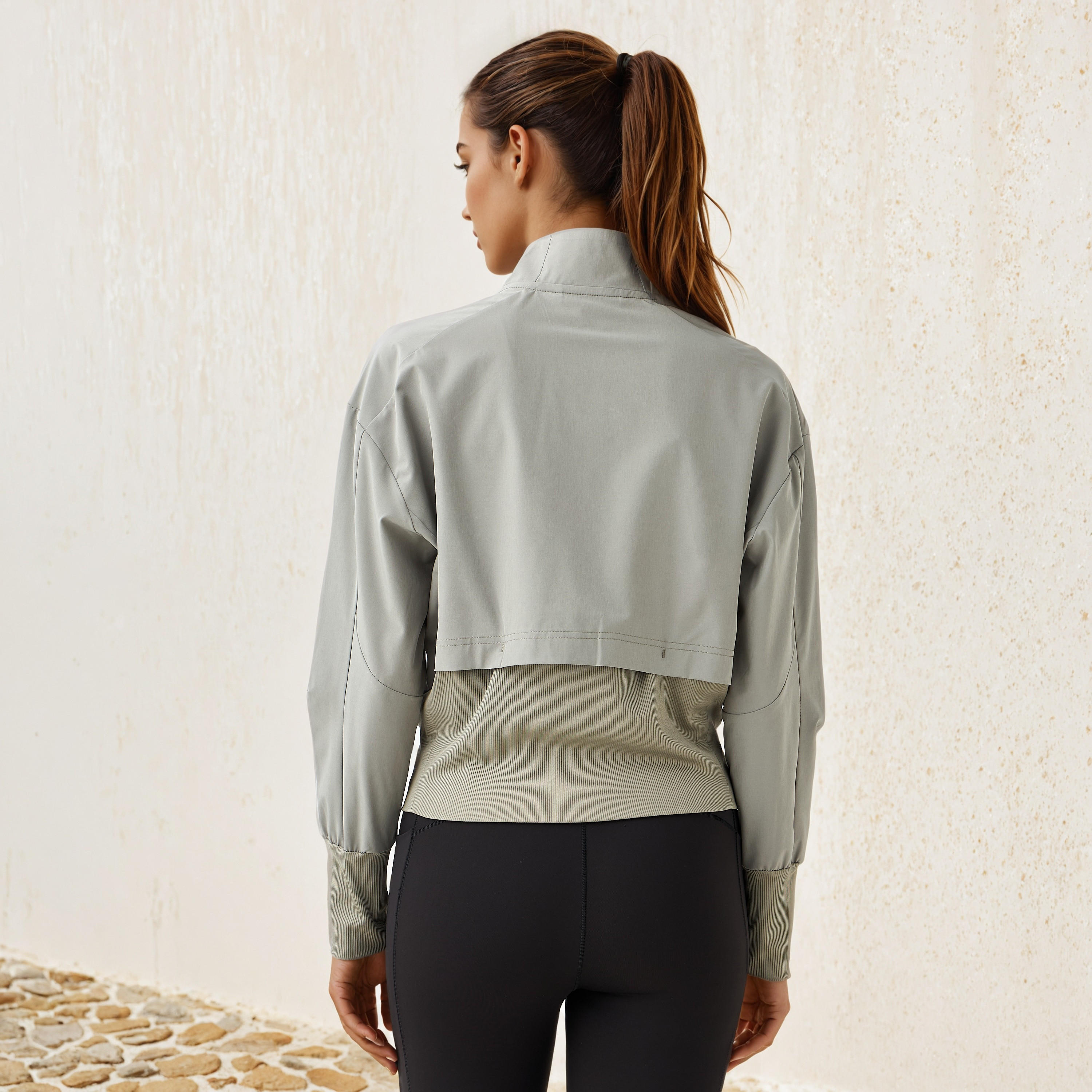 جاكيت بأكمام طويلة من كابا-women-clothing-sportswearandactivewear-coatsandjackets-jackets-image-3