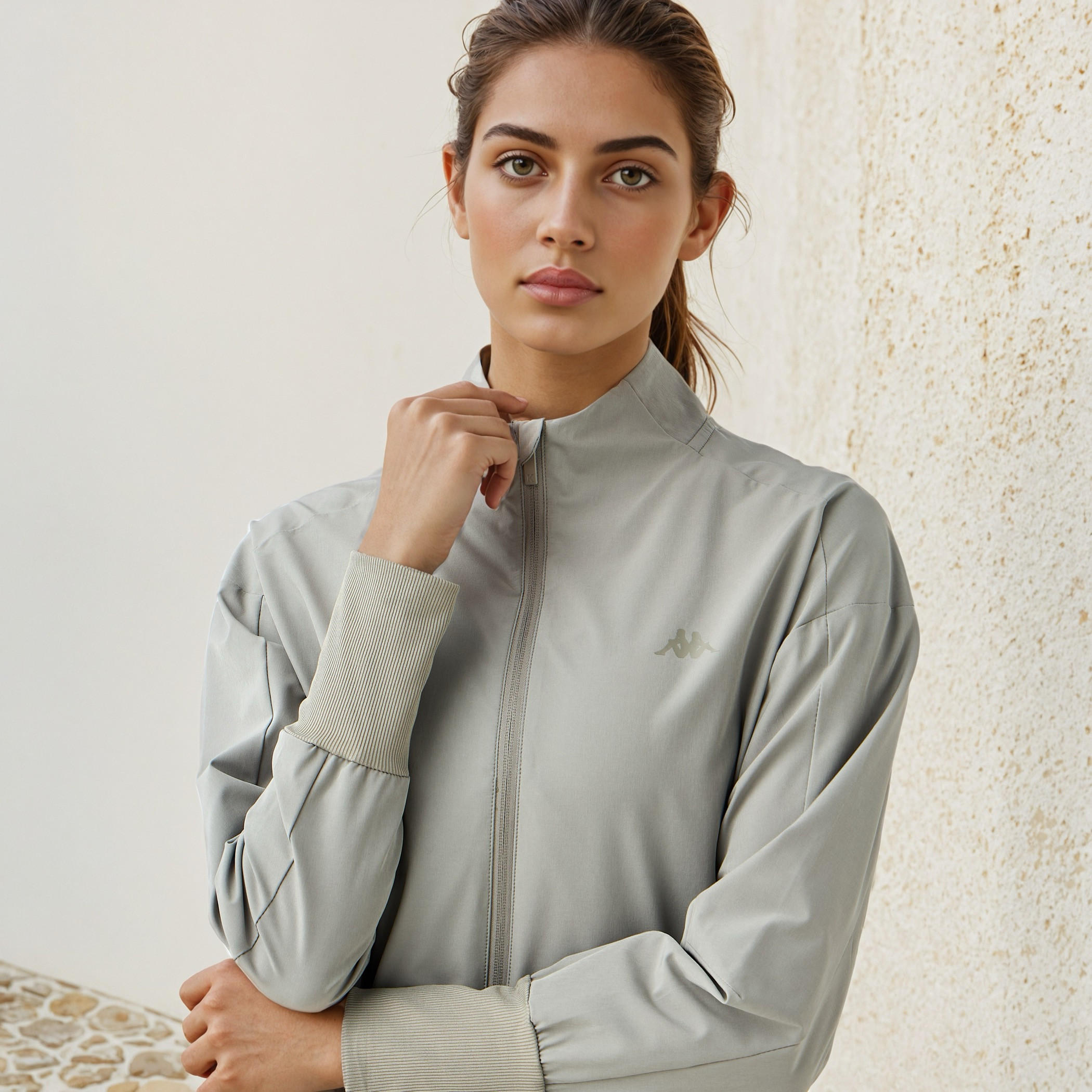 جاكيت بأكمام طويلة من كابا-women-clothing-sportswearandactivewear-coatsandjackets-jackets-image-2