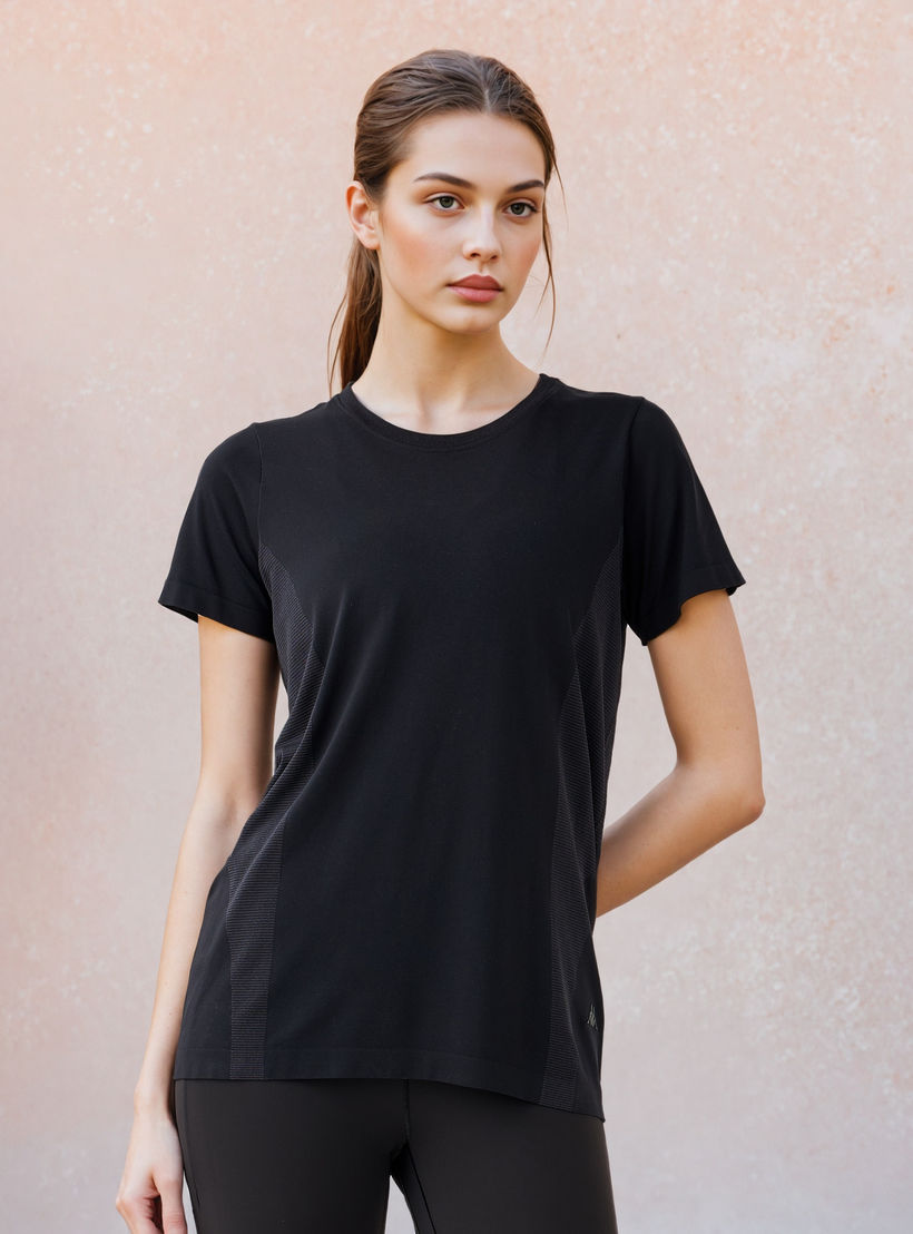 تيشيرت بدون درزات بقصة عادية من كابا-women-clothing-tshirts-image-5