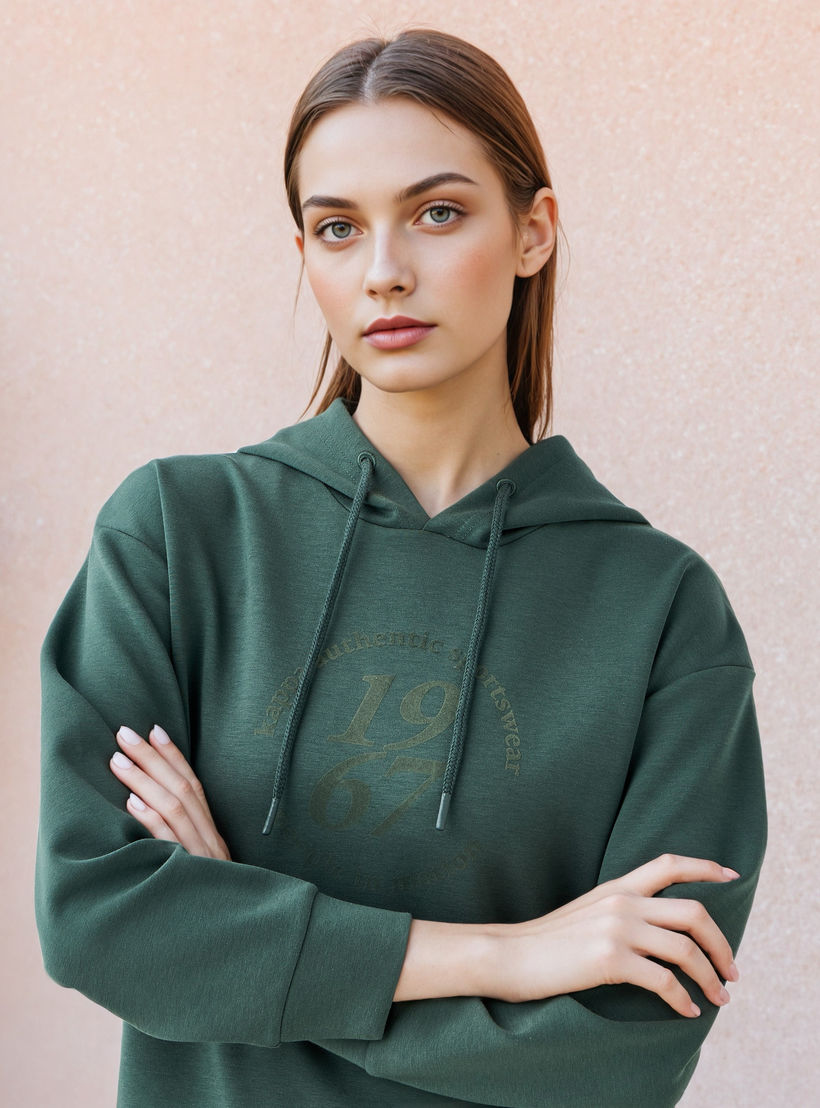 سويت شيرت بقبعة وطبعات للنساء من كابا-women-clothing-sportswearandactivewear-hoodiesandsweatshirts-image-4