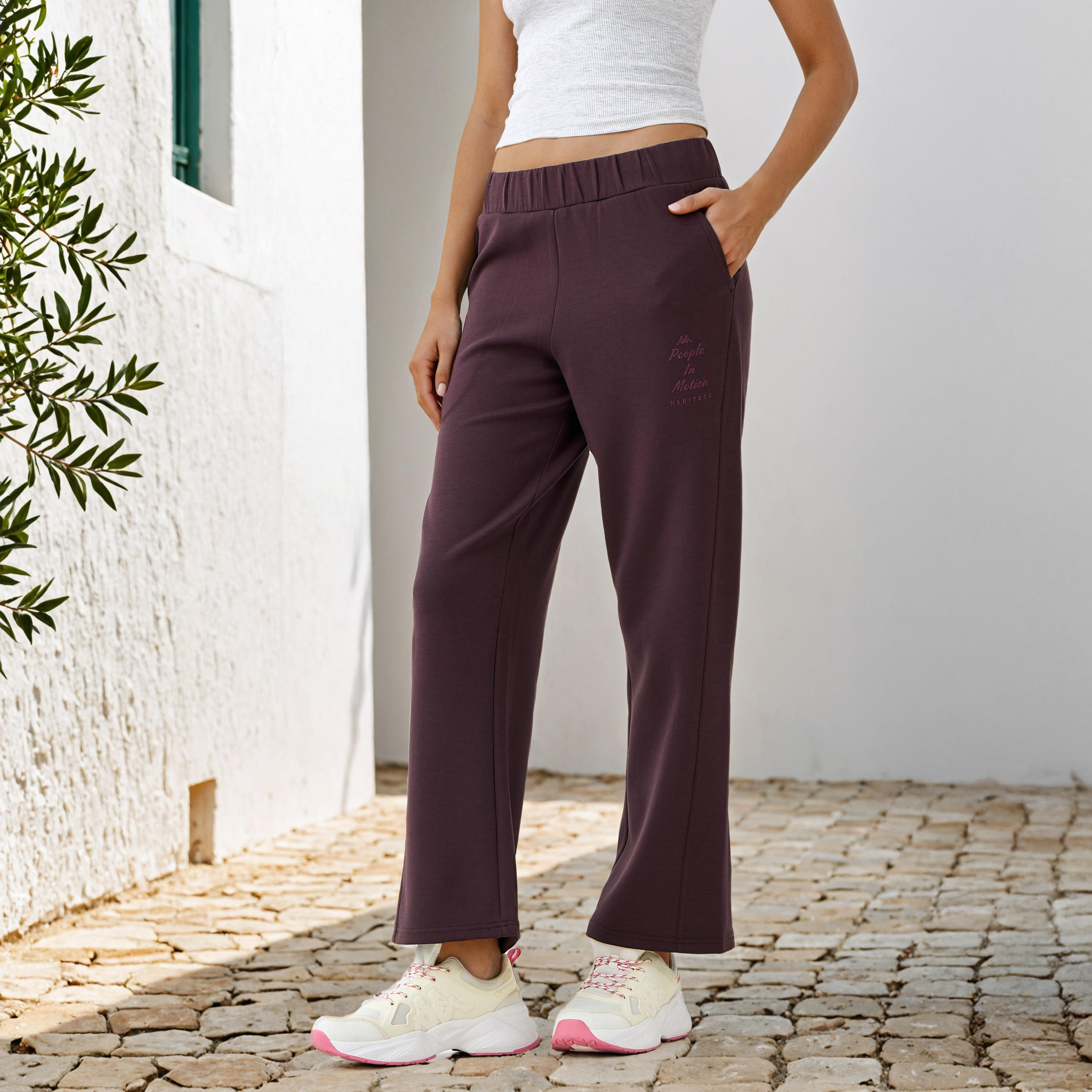 بنطال رياضي مطبوع بقصة عادية من كابا-women-clothing-bottoms-joggers-image-4