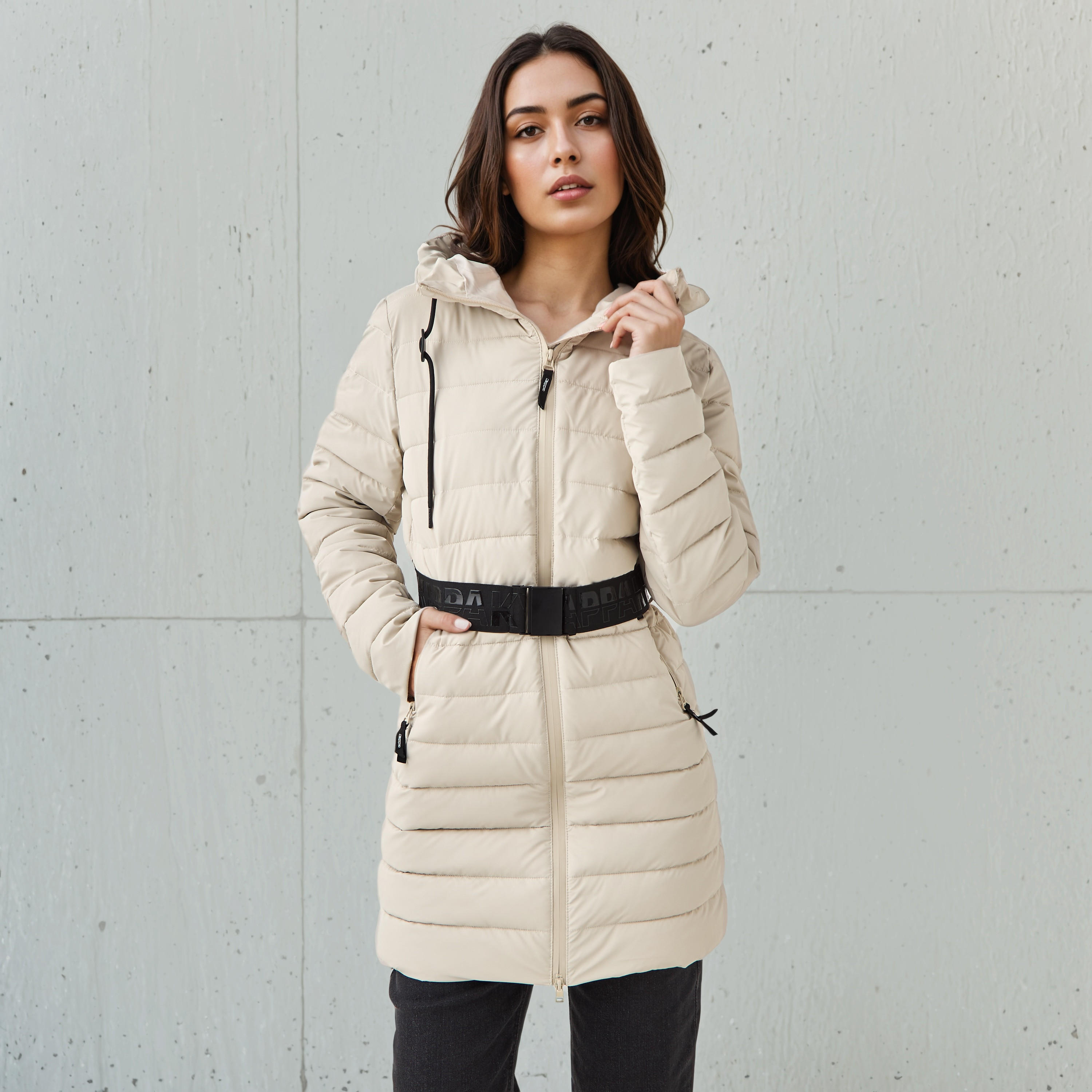 جاكيت طويل منفوخ بحزام للنساء من كابا-women-clothing-sportswearandactivewear-coatsandjackets-jackets-image-1