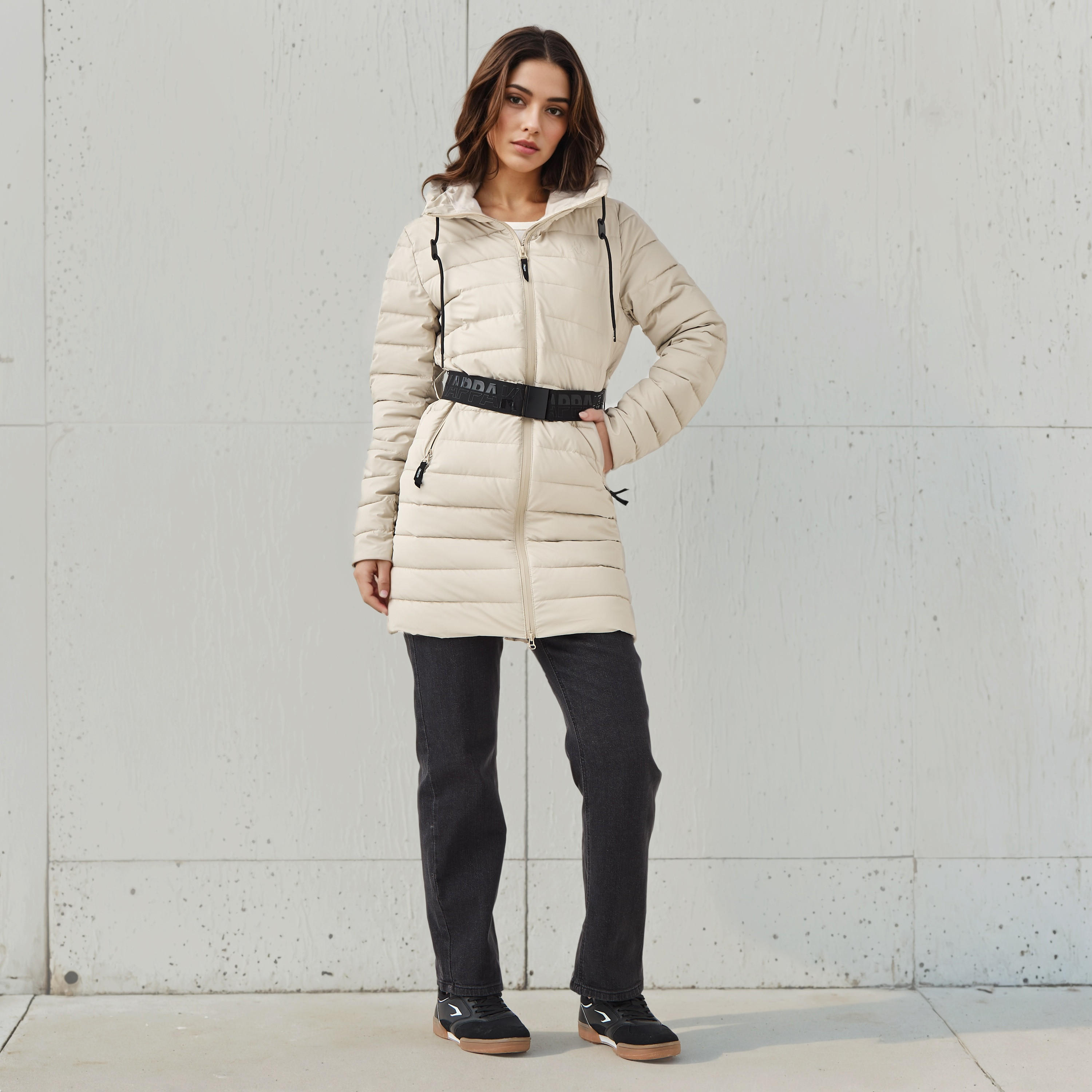 جاكيت طويل منفوخ بحزام للنساء من كابا-women-clothing-sportswearandactivewear-coatsandjackets-jackets-image-2