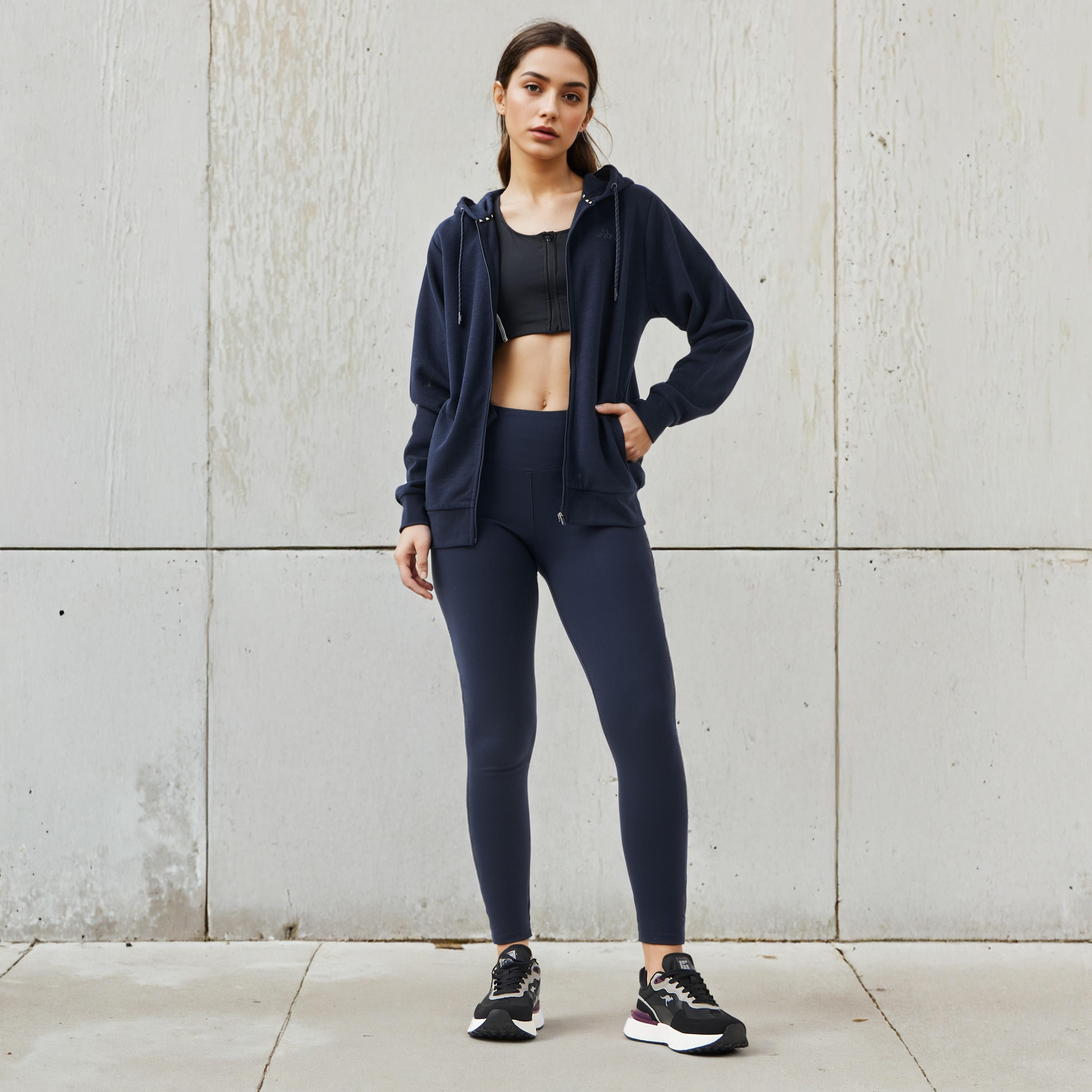 Kappa Women's Zip Through Hoodie-women-clothing-sportswearandactivewear-hoodiesandsweatshirts-image-2