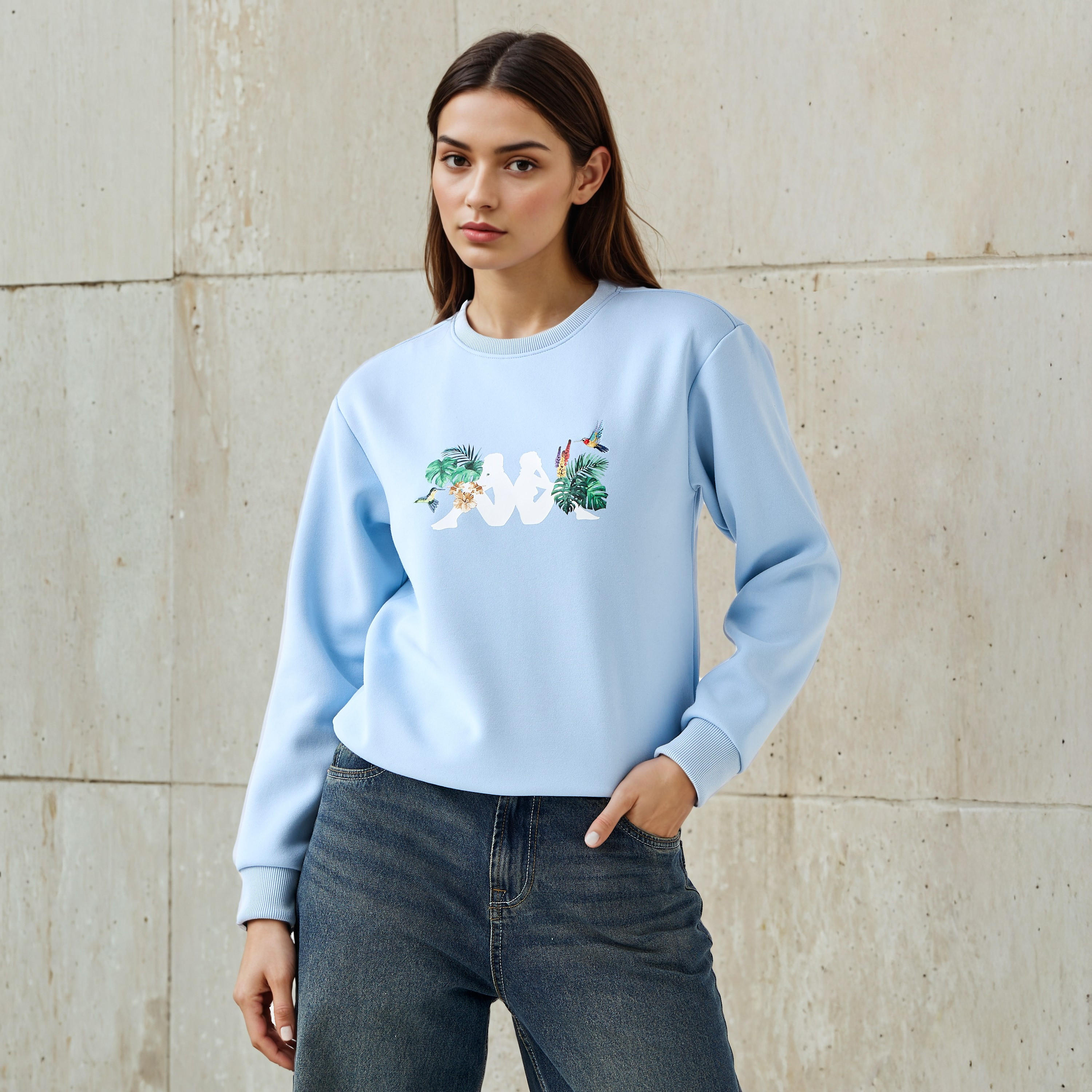 سويت شيرت بطبعات استوائية للنساء من كابا-women-clothing-sportswearandactivewear-hoodiesandsweatshirts-image-1