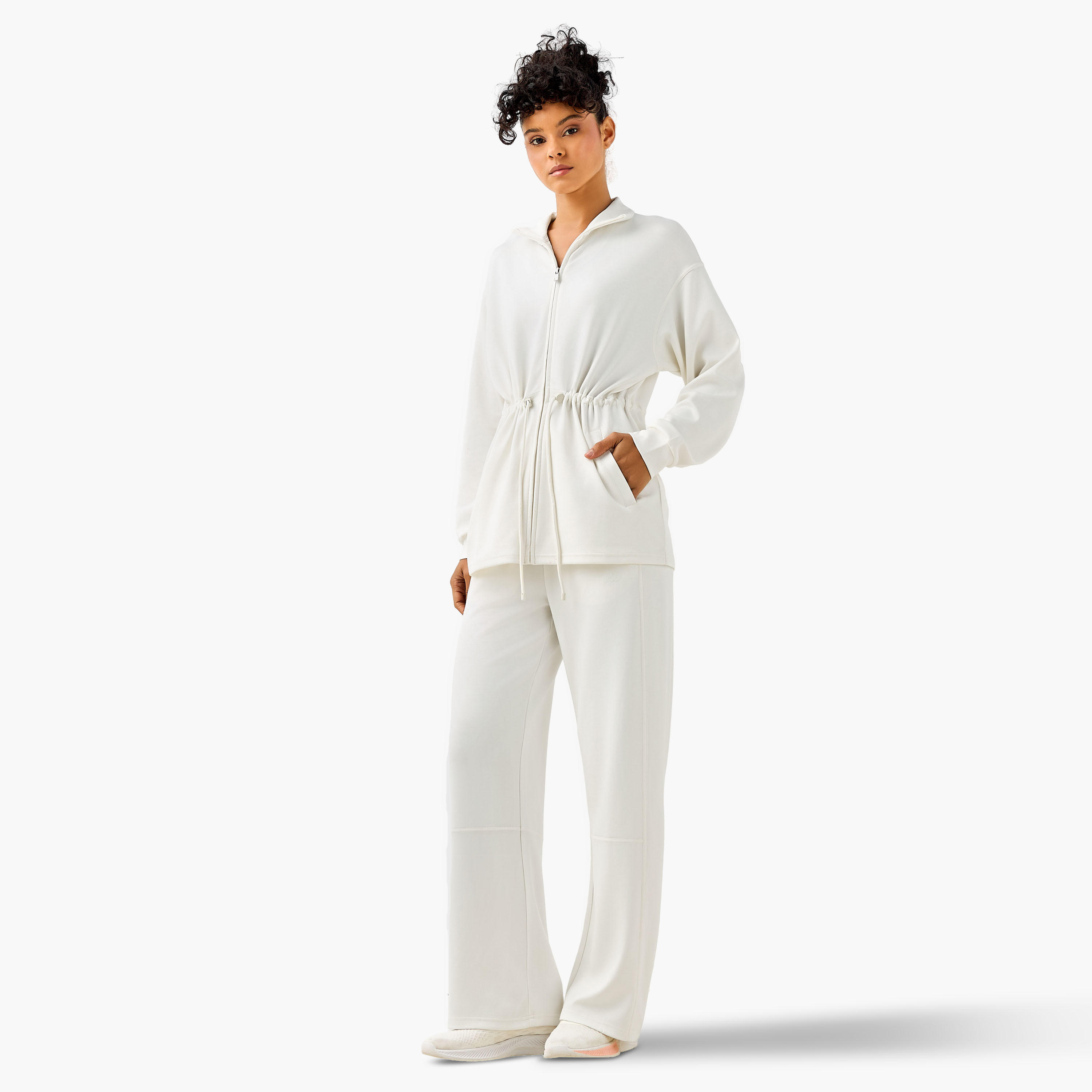 جاكيت طويل ناعم الملمس برباط خصر للنساء من كابّا-women-clothing-coordsets-image-4