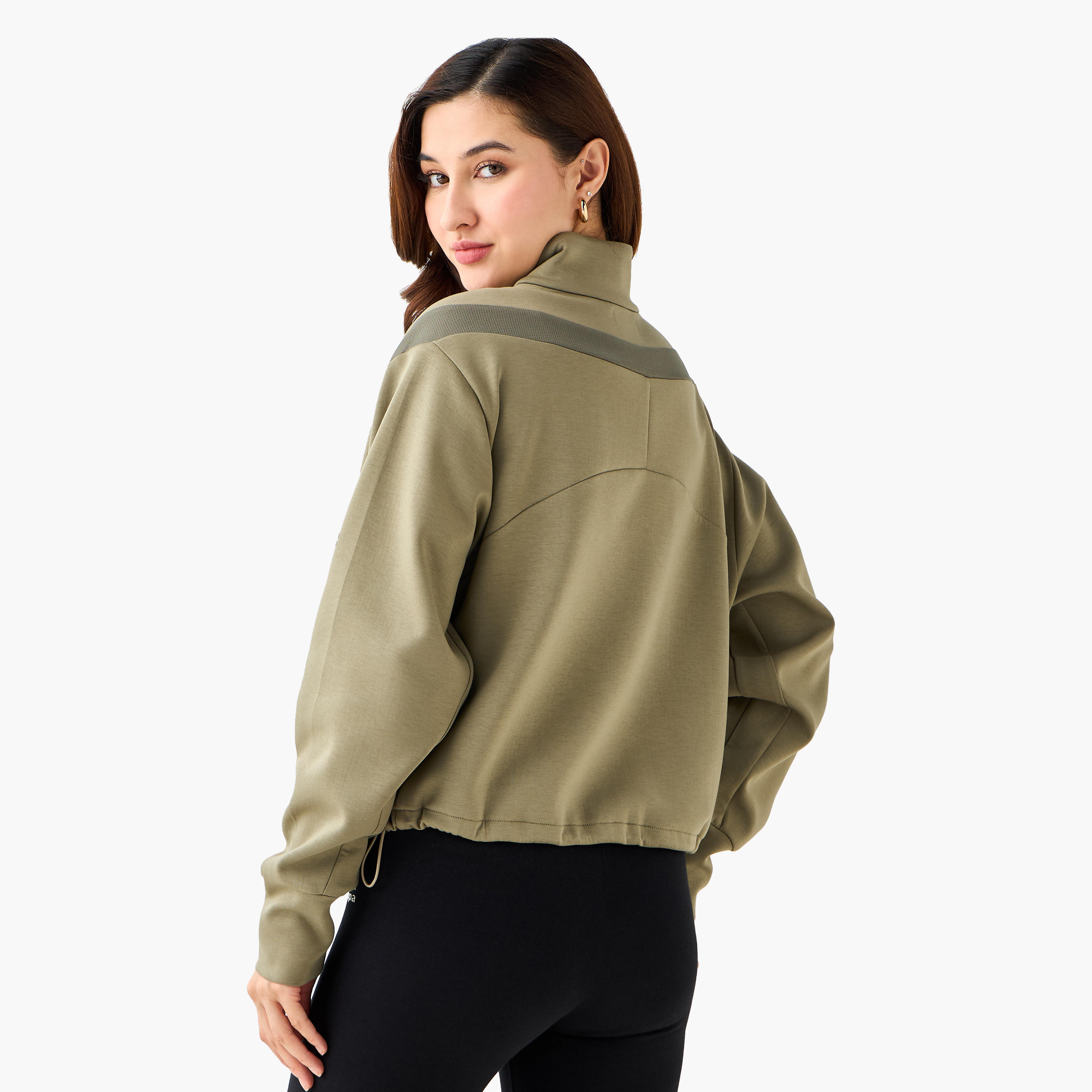 سويت شيرت قصير ناعم الملمس للنساء من كابا-women-clothing-sportswearandactivewear-hoodiesandsweatshirts-image-2