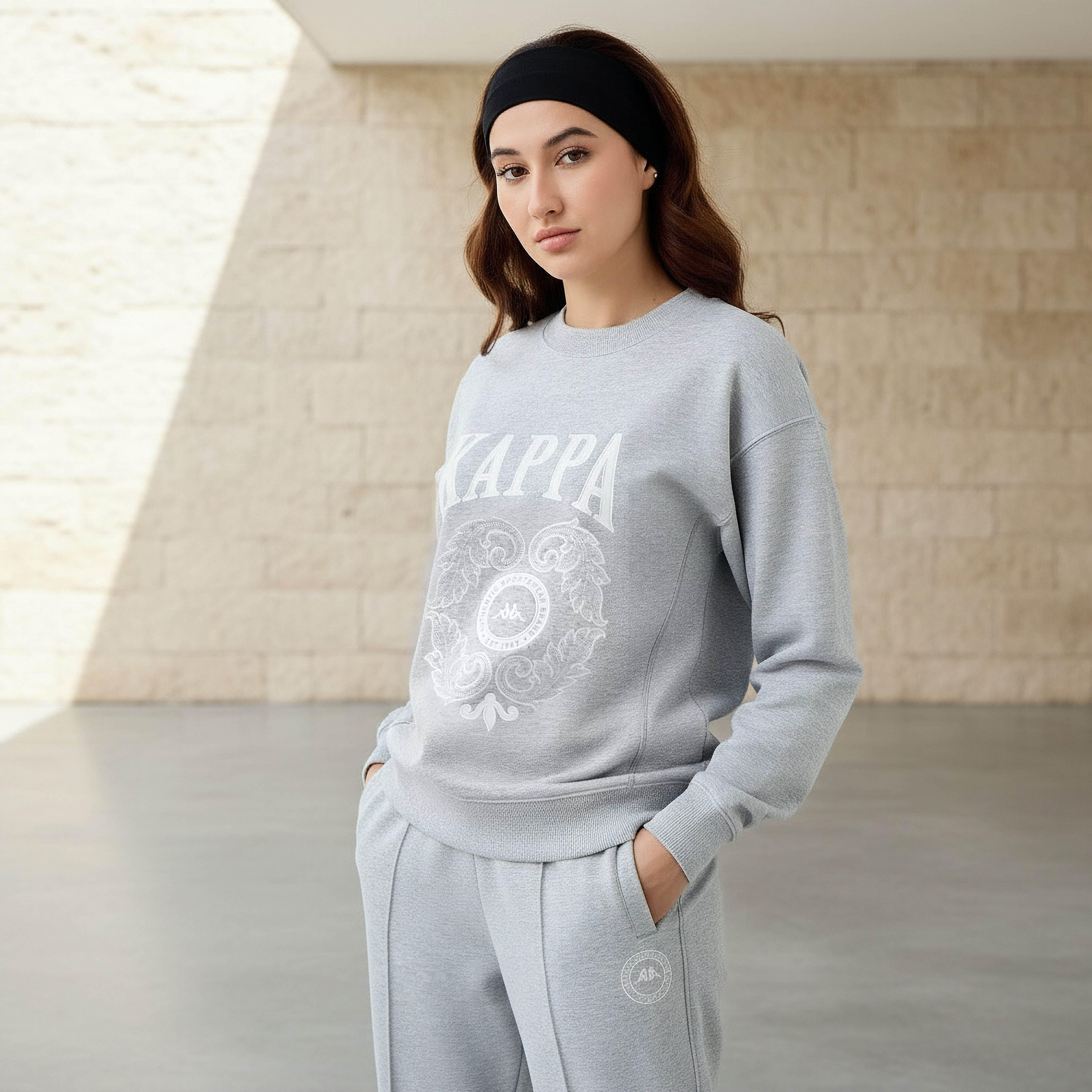 سويت شيرت بطبعات شعار للنساء من كابا-women-clothing-coordsets-image-1
