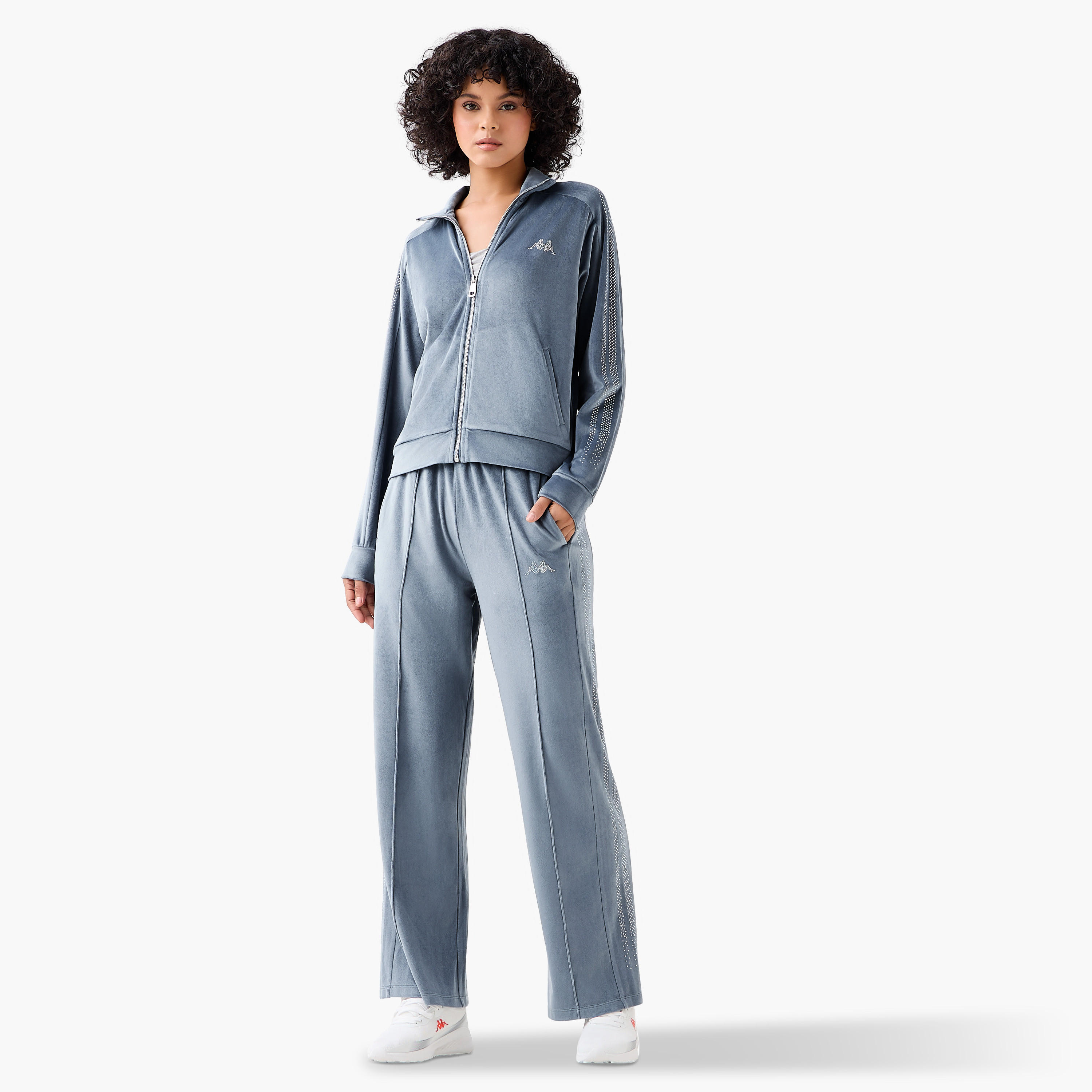 جاكيت مخملي مزين للنساء من كابا-women-clothing-coordsets-image-4