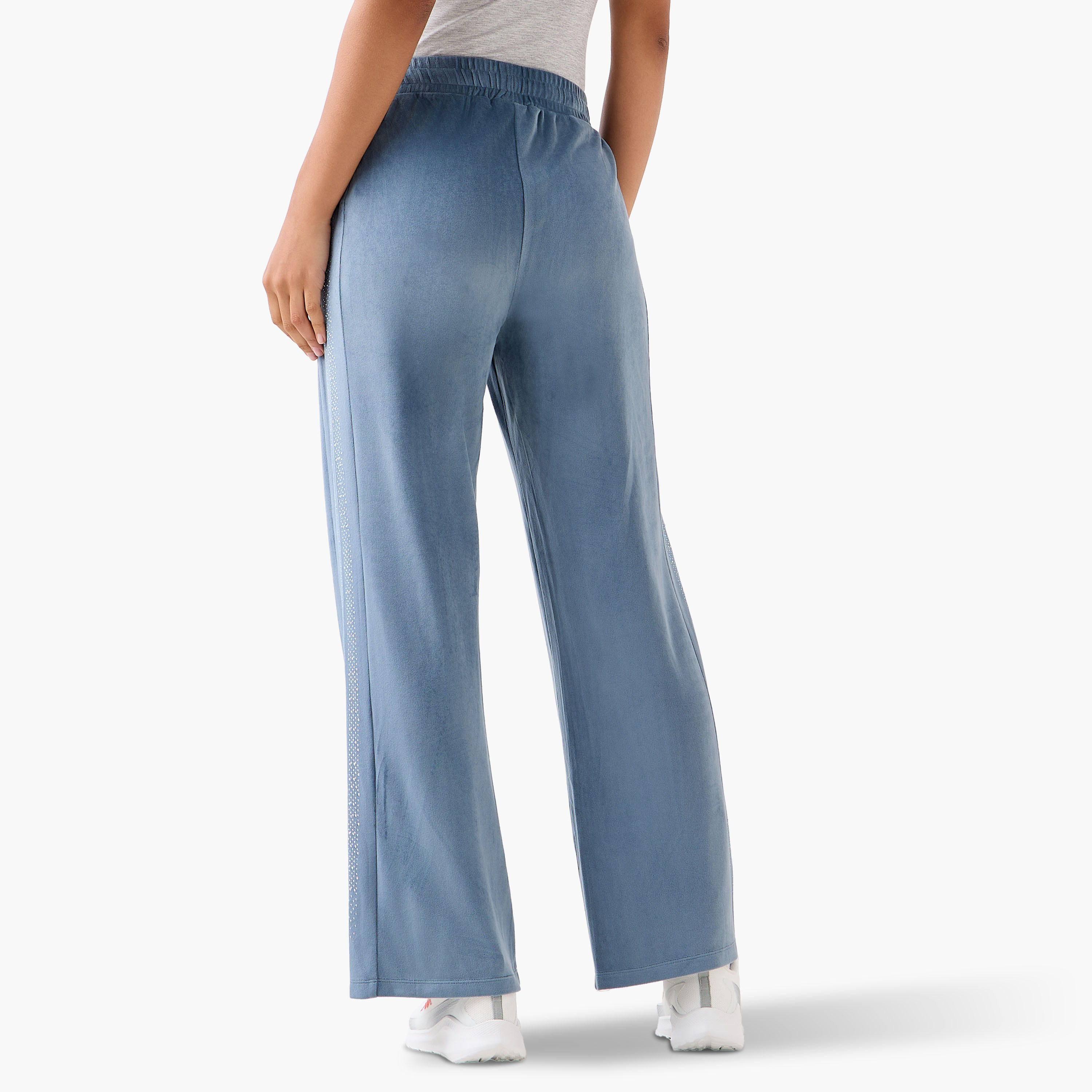 بنطلون رياضي فيلور بقصّة عادية مزين مع جيوب من كابا-women-clothing-coordsets-image-4