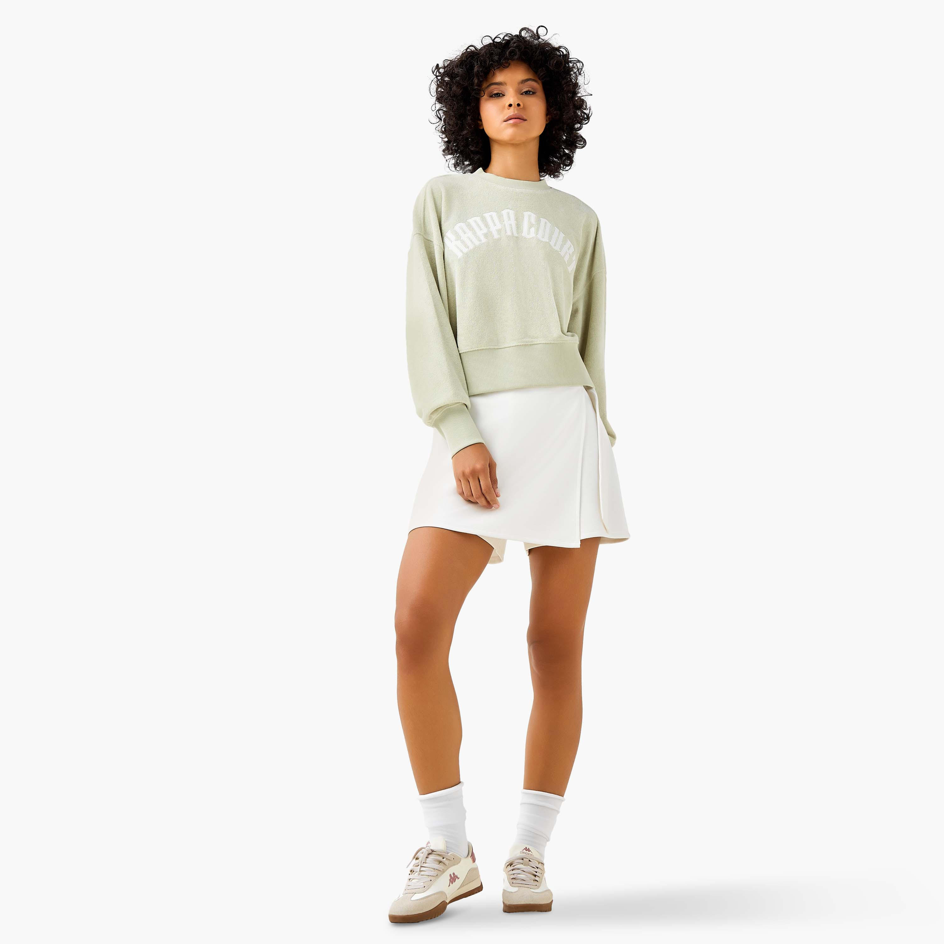 سويت شيرت بطبعات للنساء من كابا-women-clothing-sportswearandactivewear-hoodiesandsweatshirts-image-4