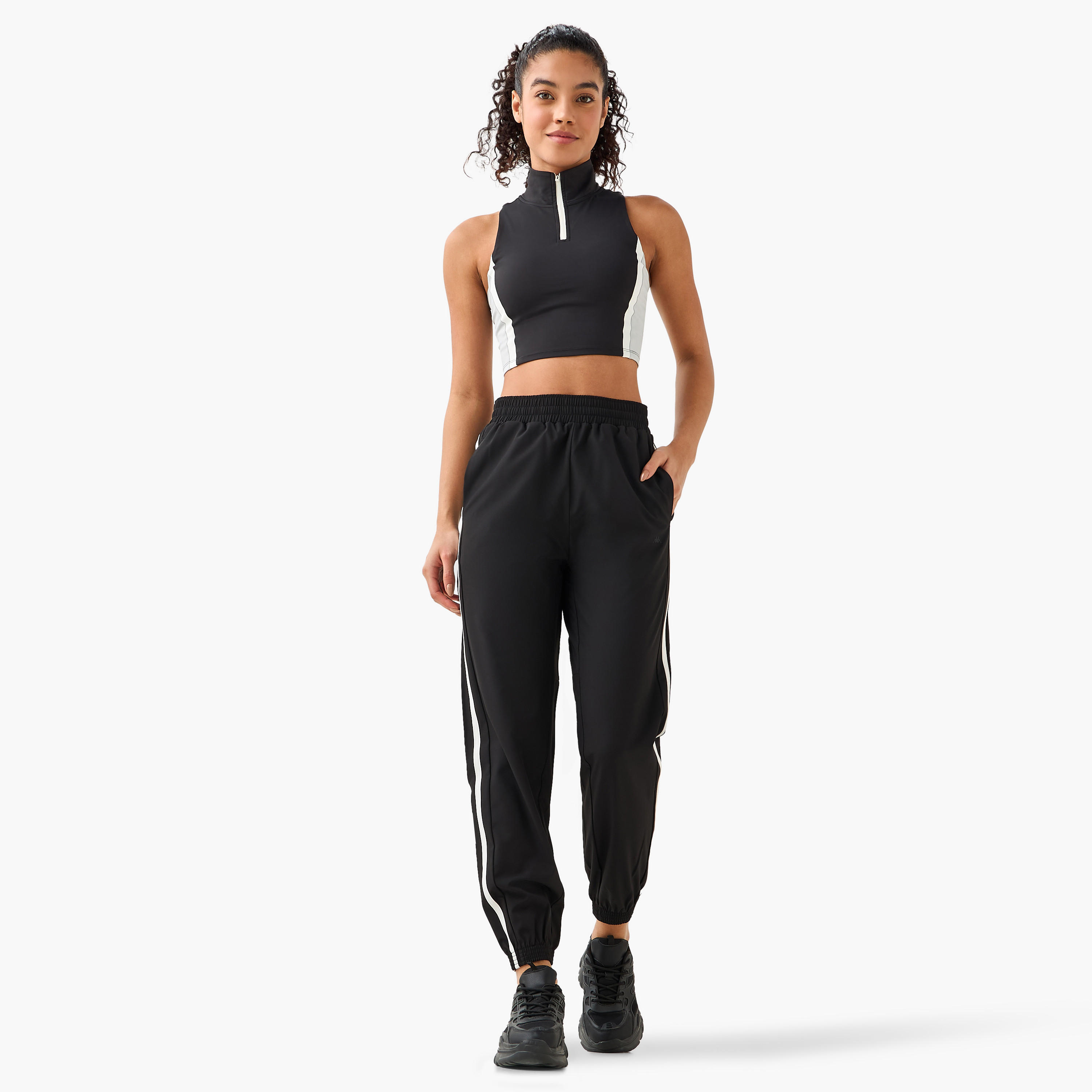 بنطلون رياضي بتفاصيل شريط للنساء من كابا-women-clothing-bottoms-joggers-image-3