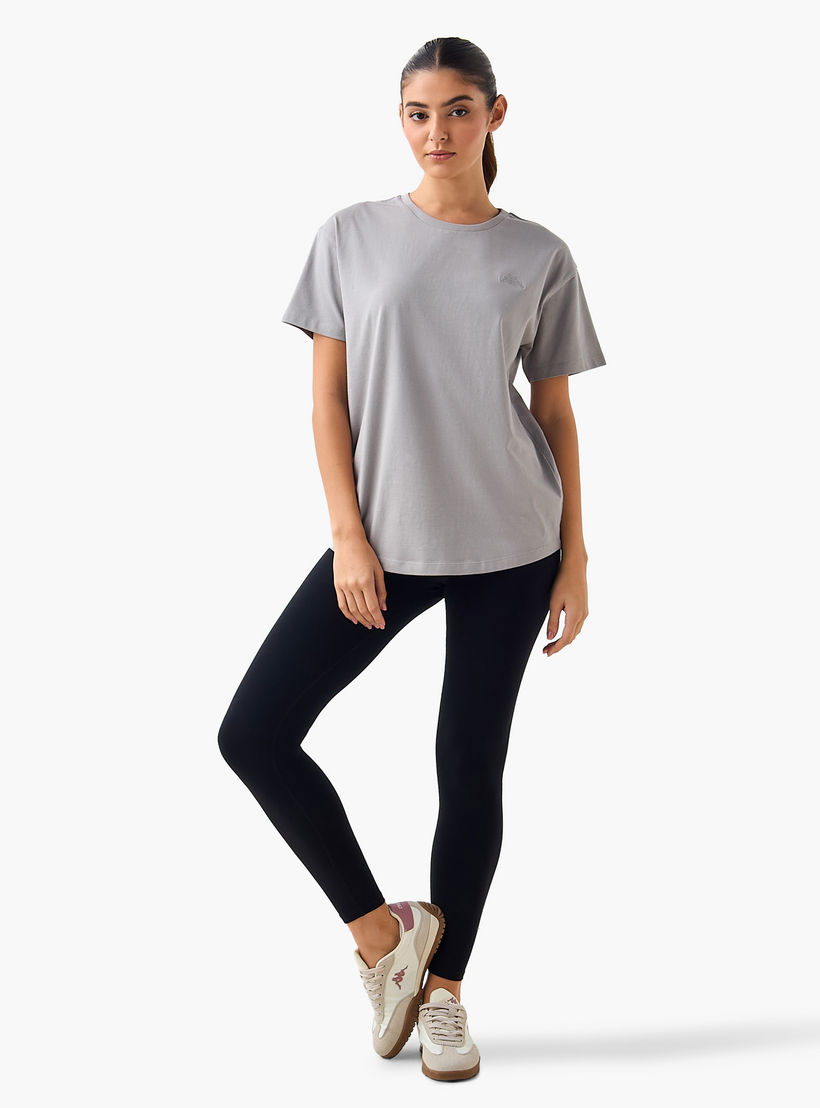 تيشيرت بتطريز شعار للنساء من كابا-women-clothing-tshirts-image-4