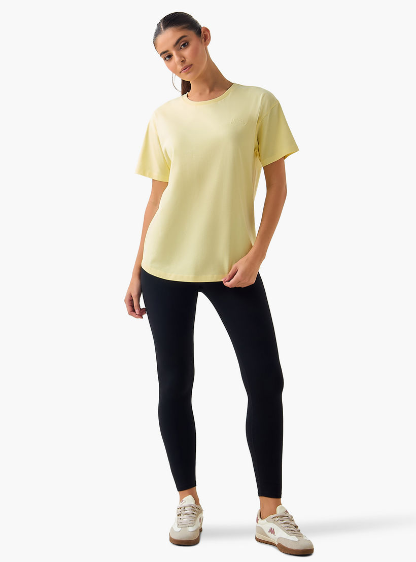 تيشيرت بتطريز شعار للنساء من كابا-women-clothing-tshirts-image-5