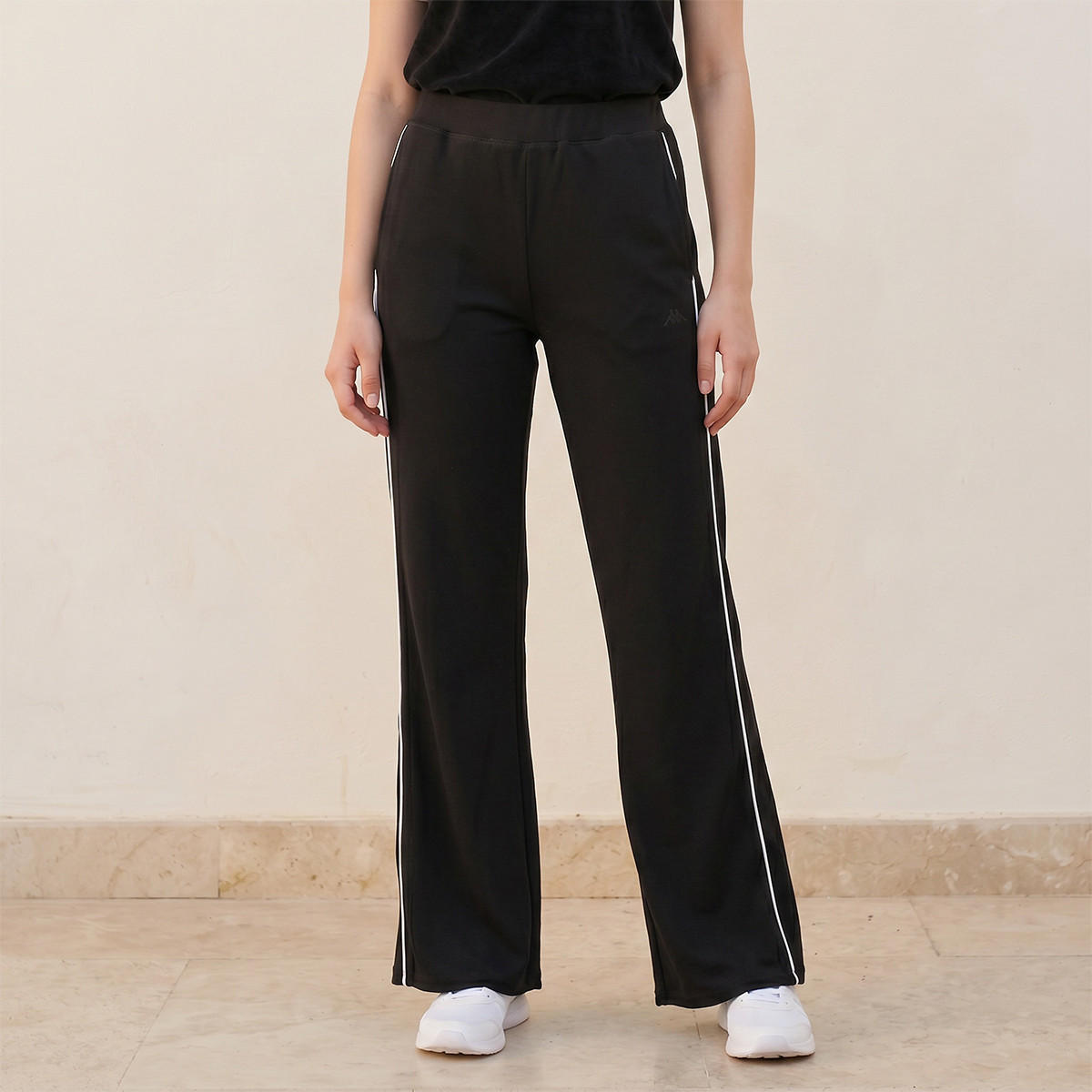 بنطلون مضلع واسع الساقين يتمدد في اتجاهين من كابا-women-clothing-bottoms-joggers-image-1