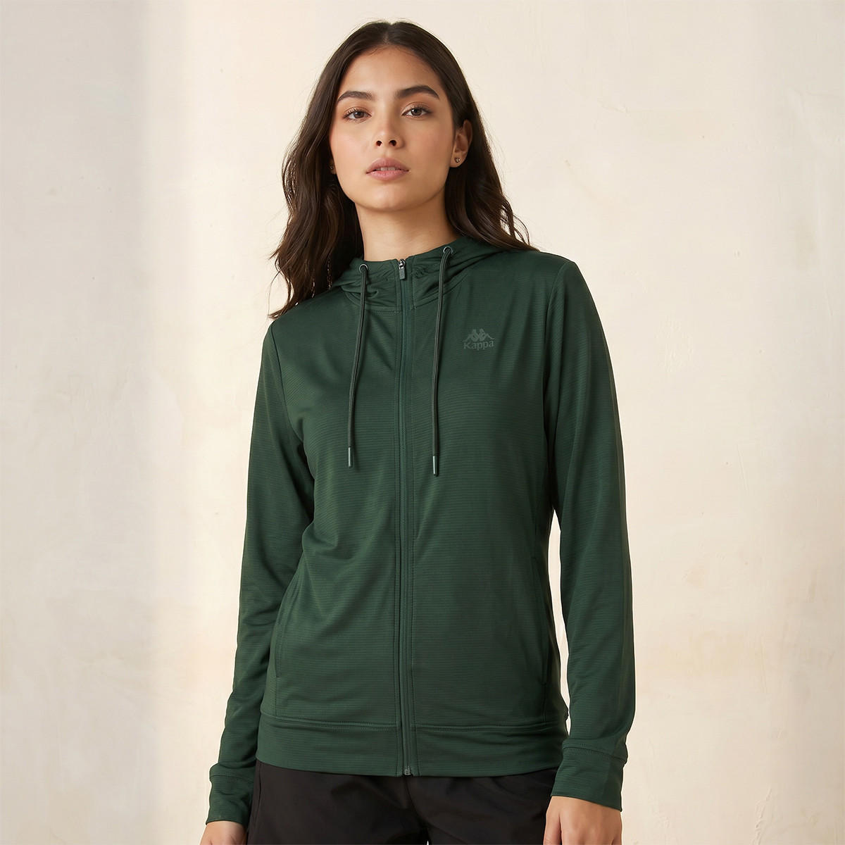 جاكيت بقصة مريحة وطبعات شعار من كابا-sports-women-clothing-coatsandjackets-jackets-image-1