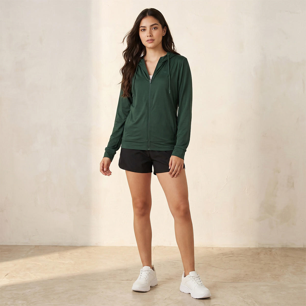 جاكيت بقصة مريحة وطبعات شعار من كابا-sports-women-clothing-coatsandjackets-jackets-image-3