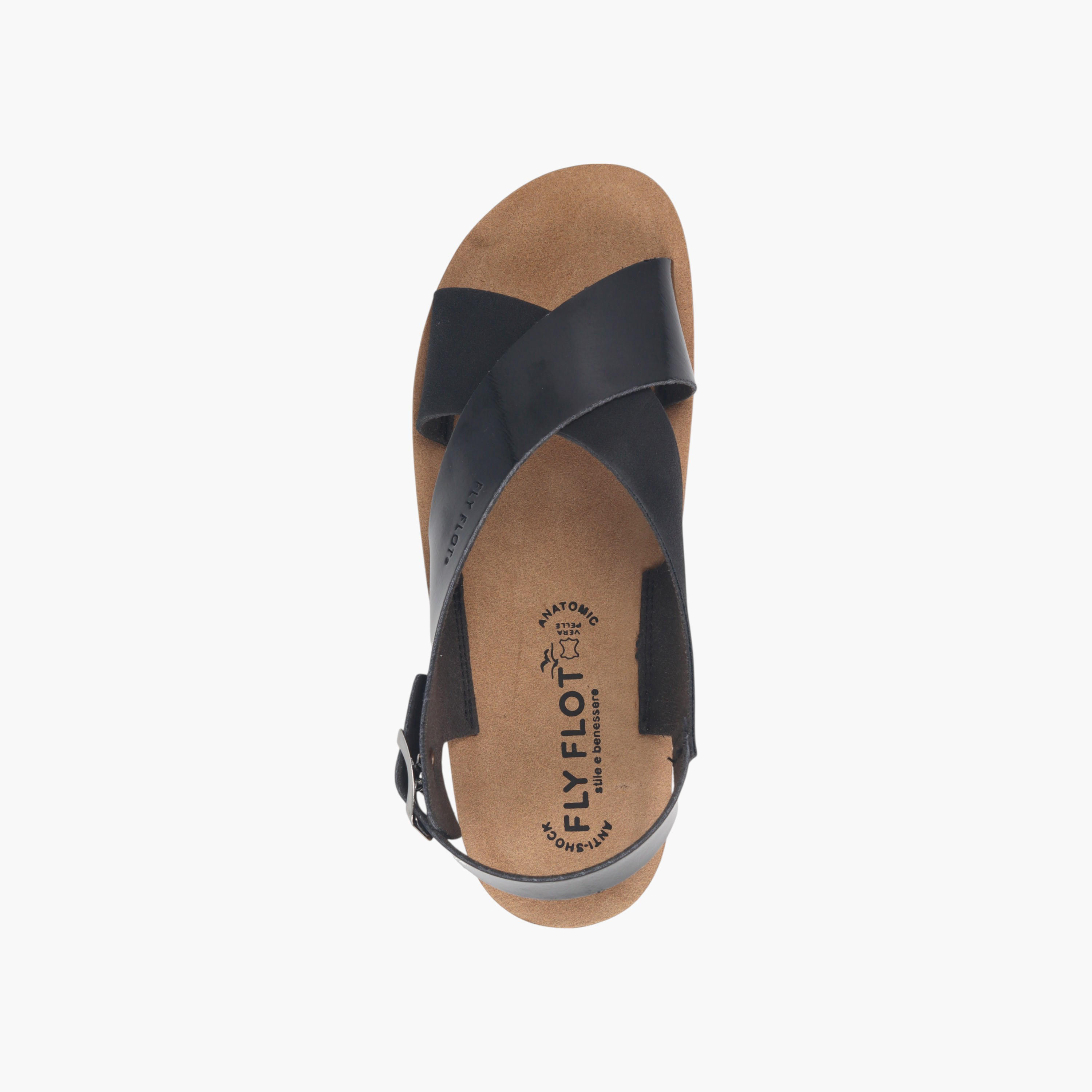 صندل سادة بحزام متقاطع وإبزيم إغلاق وكعب عريض من فلاي فلوت-women-shoes-sandals-heeled-image-3