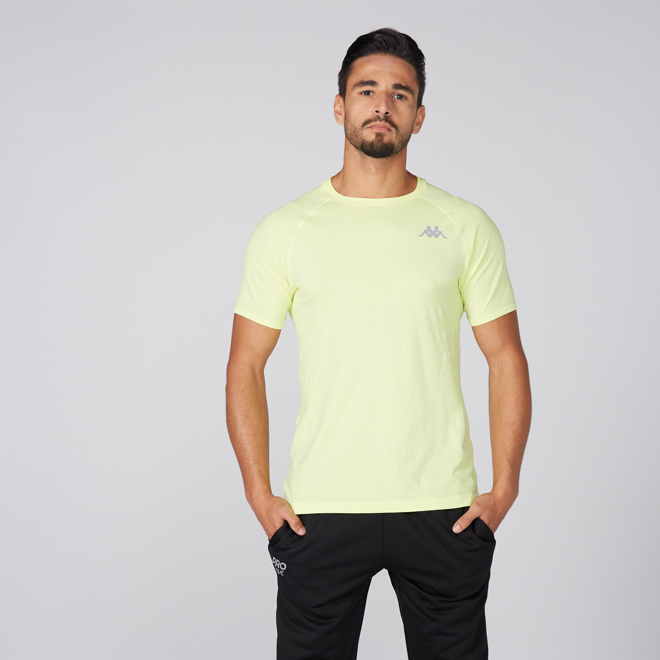تيشيرت بياقة مستديرة وأكمام قصيرة من كابا-men-clothing-sportswearandactivewear-tshirtsandpolos-image-1