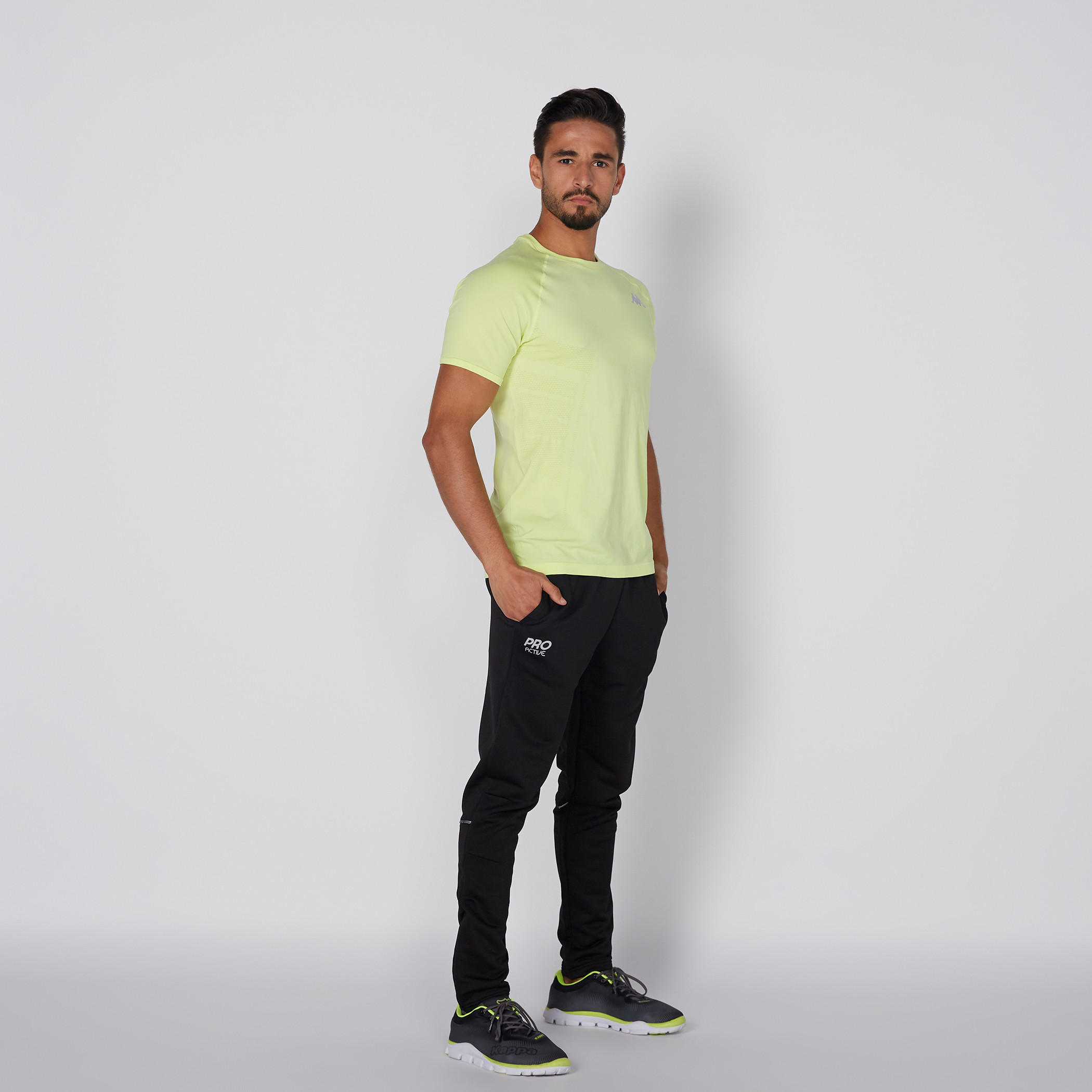 تيشيرت بياقة مستديرة وأكمام قصيرة من كابا-men-clothing-sportswearandactivewear-tshirtsandpolos-image-3