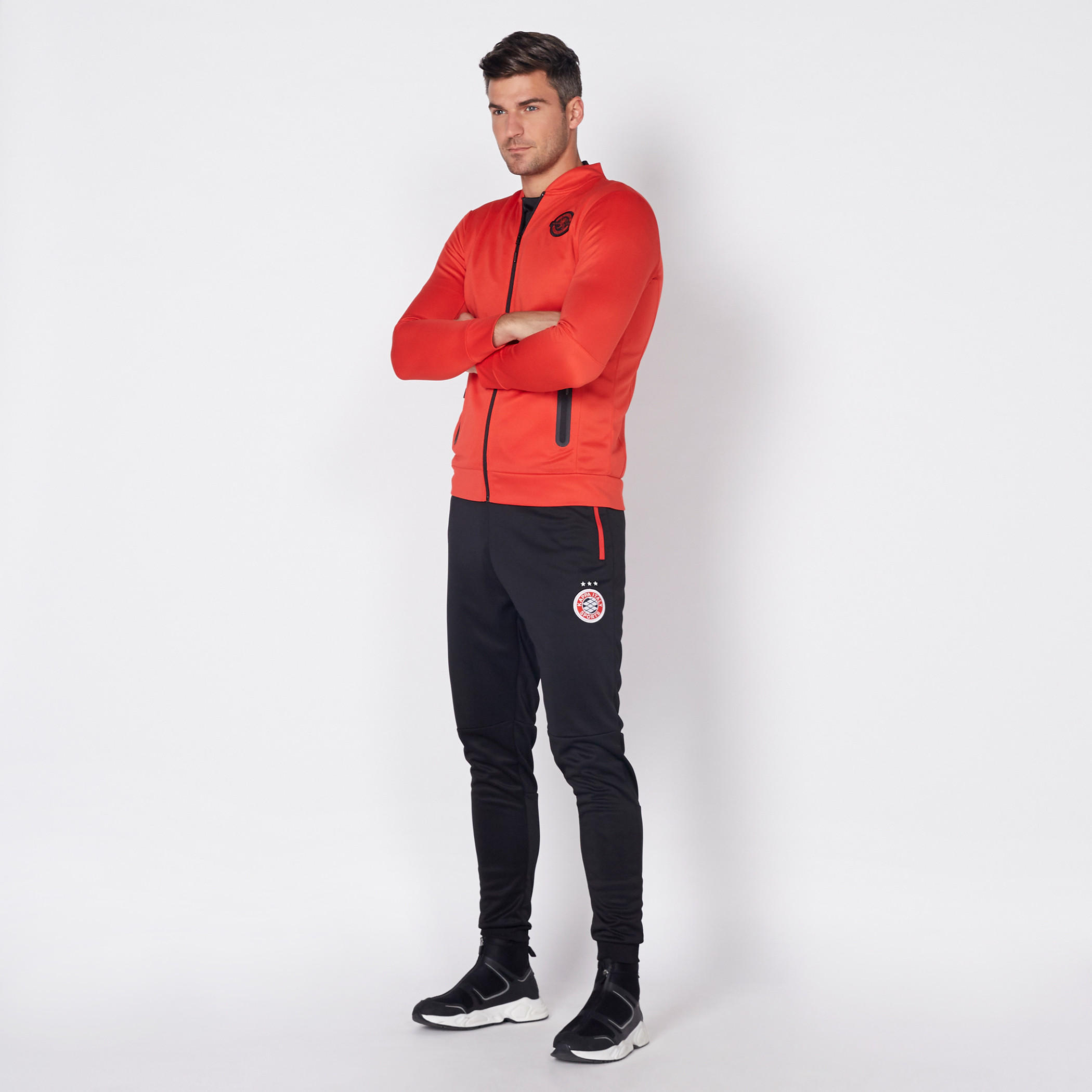جاكيت بأكمام طويلة وسحّاب إغلاق مع زخارف من كابا-men-clothing-jacketsandblazers-jackets-image-2