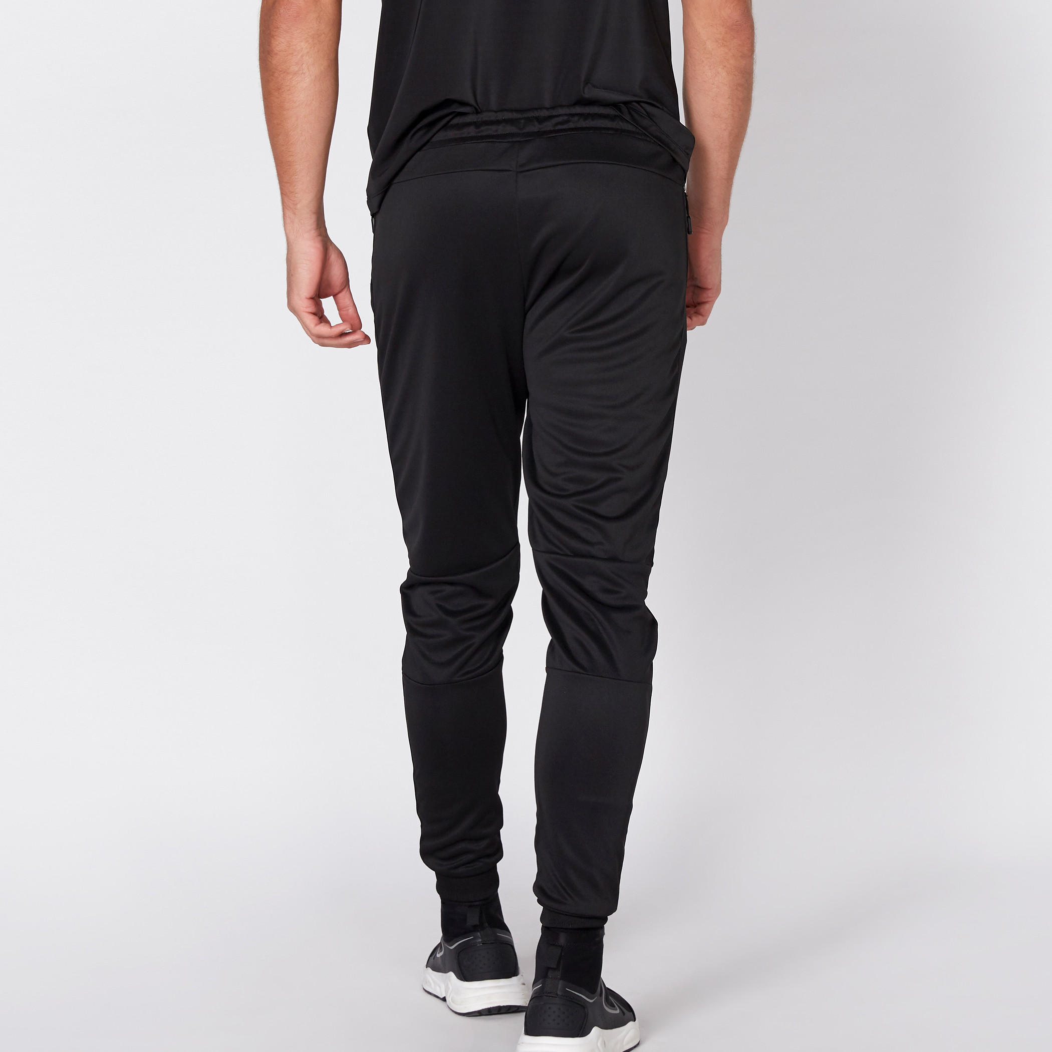 بنطال رياضي طويل بخصر مطاطي وطبعات من كابا-men-clothing-sportswearandactivewear-bottoms-image-4