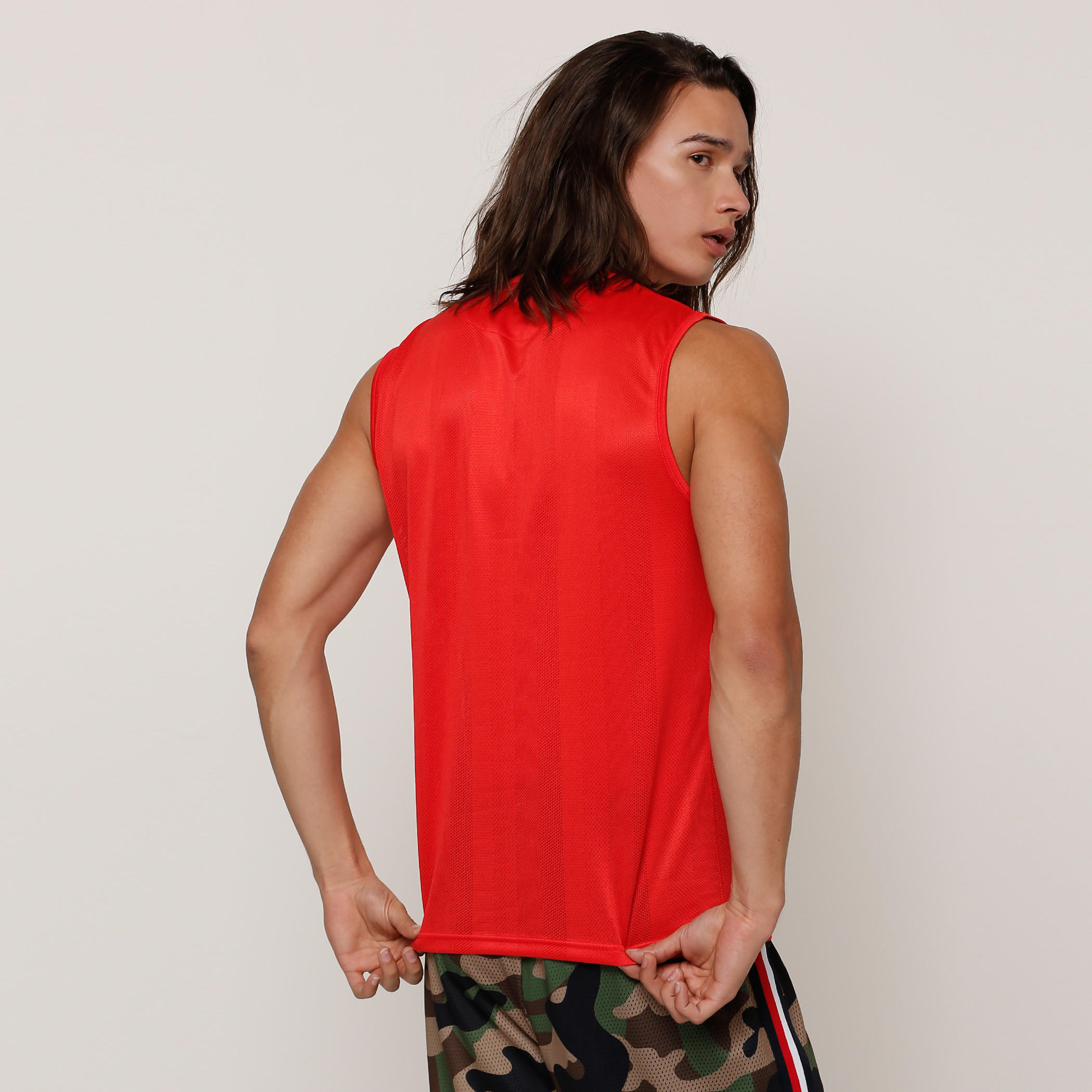 تيشيرت دون أكمام بياقة ضيقة من كابا-men-clothing-sportswearandactivewear-tshirtsandpolos-image-2