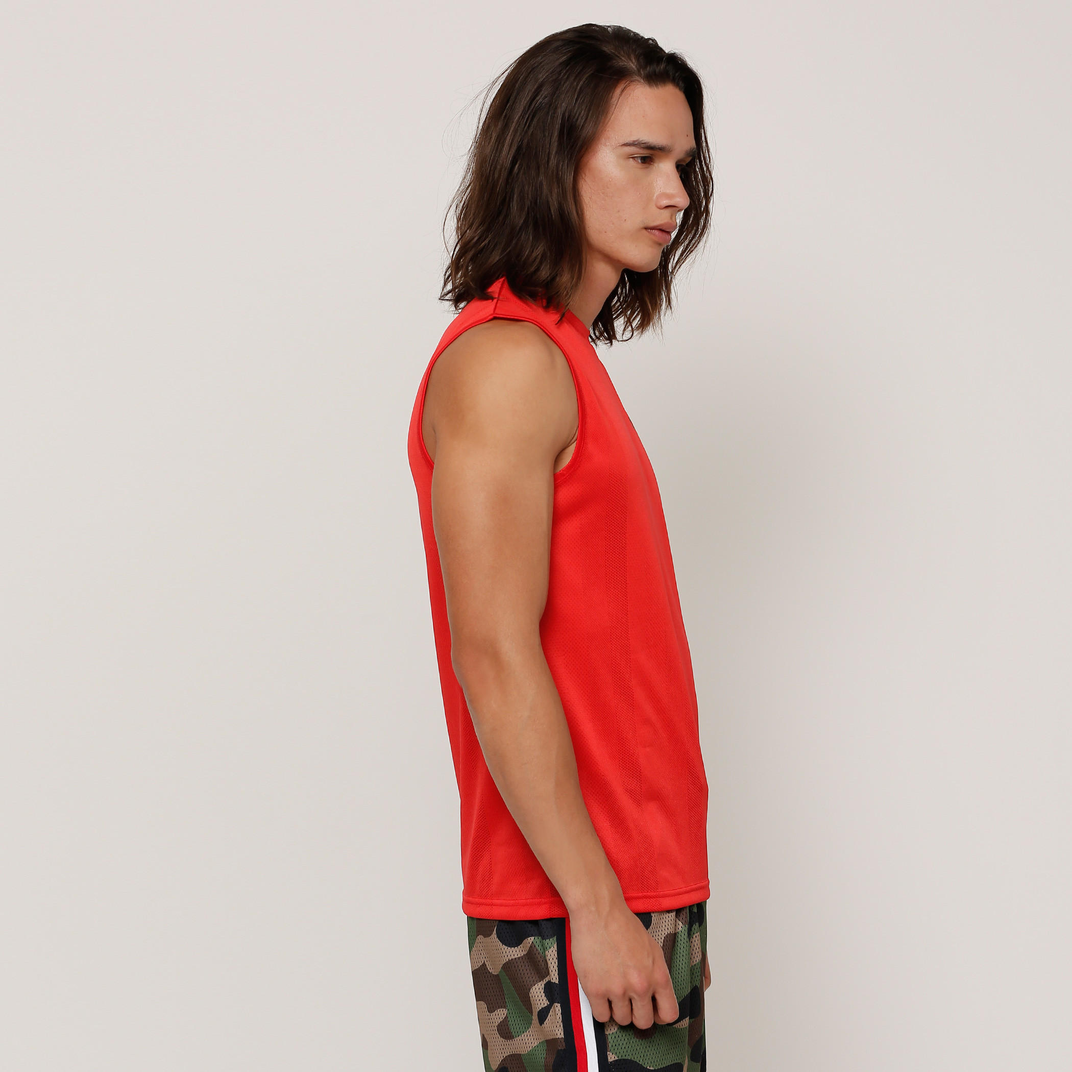 تيشيرت دون أكمام بياقة ضيقة من كابا-men-clothing-sportswearandactivewear-tshirtsandpolos-image-3