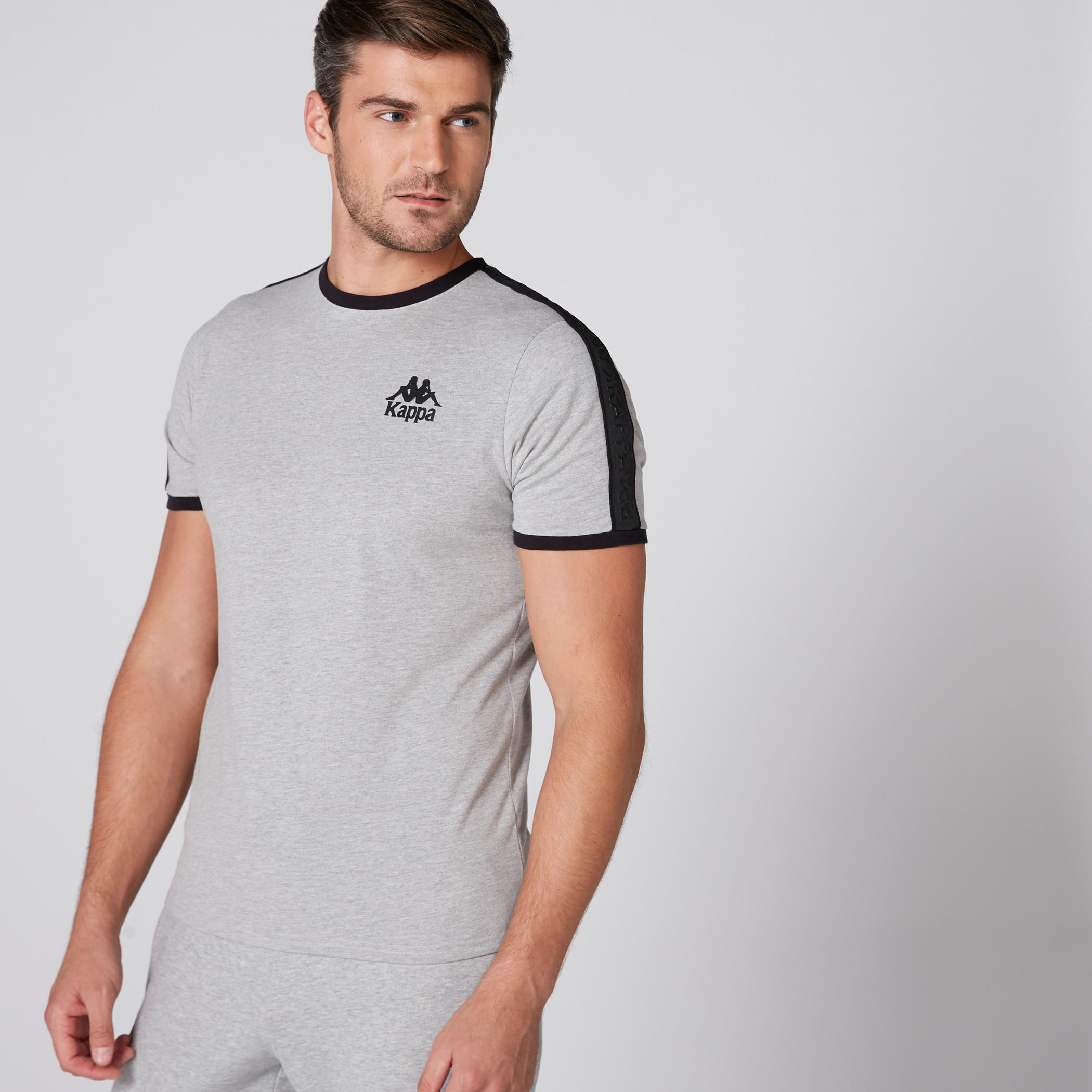 تيشيرت بياقة مستديرة وأكمام قصيرة من كابا-men-clothing-sportswearandactivewear-tshirtsandpolos-image-2