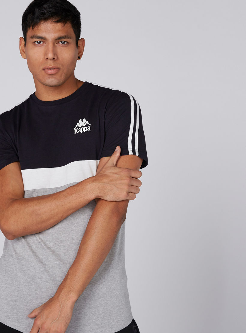 تيشيرت بياقة مستديرة وأكمام قصيرة من كابا-men-clothing-sportswearandactivewear-tshirtsandpolos-image-1