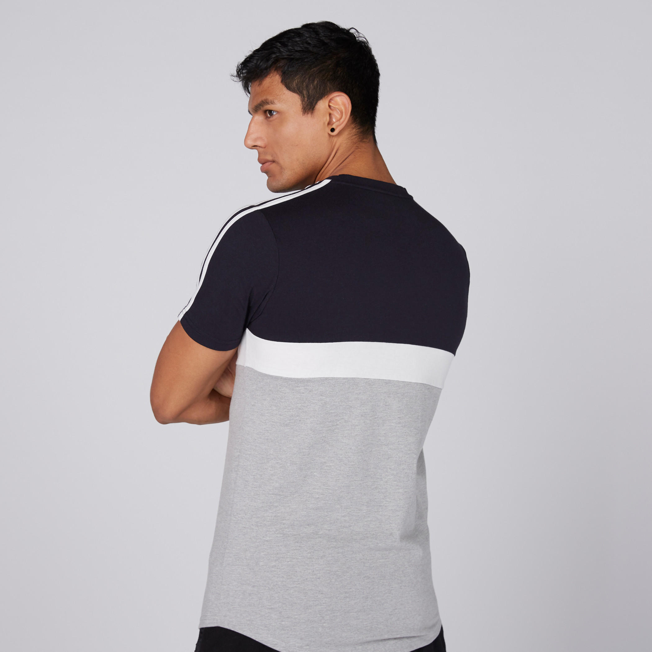 تيشيرت بياقة مستديرة وأكمام قصيرة من كابا-men-clothing-sportswearandactivewear-tshirtsandpolos-image-2