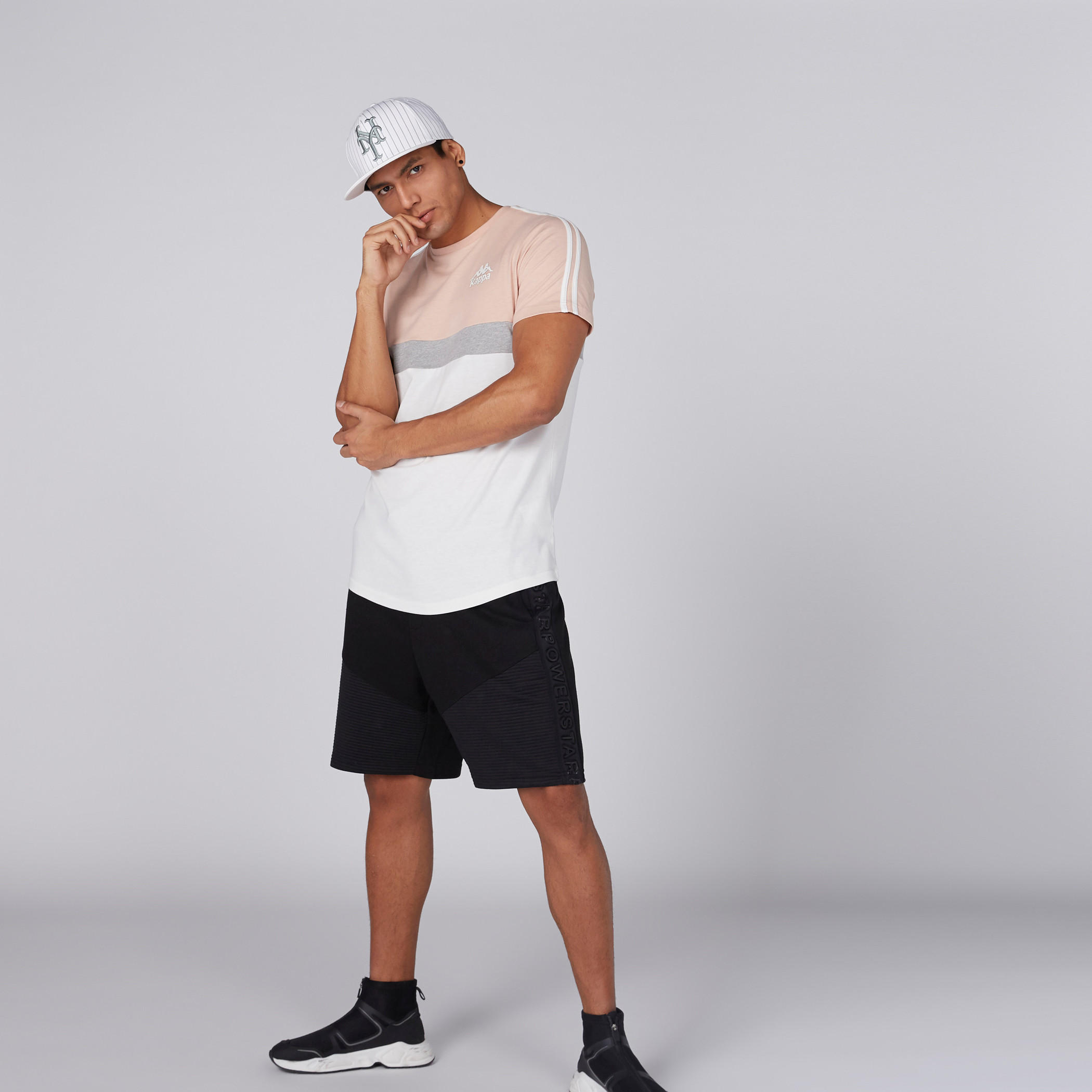 تيشيرت بياقة مستديرة وأكمام قصيرة من كابا-men-clothing-sportswearandactivewear-tshirtsandpolos-image-4