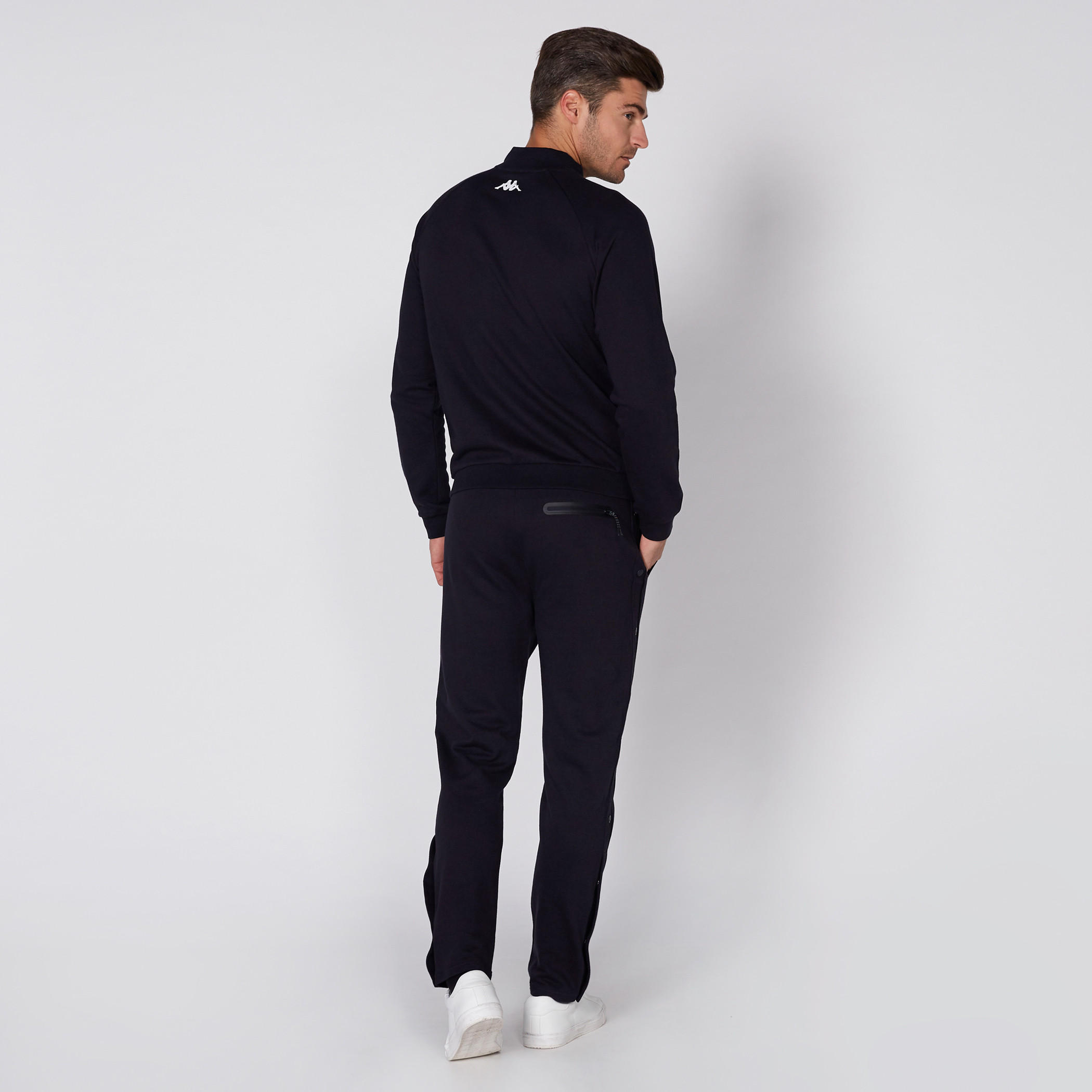 بنطال رياضي بجيوب من كابا-men-clothing-sportswearandactivewear-tracksuits-image-5
