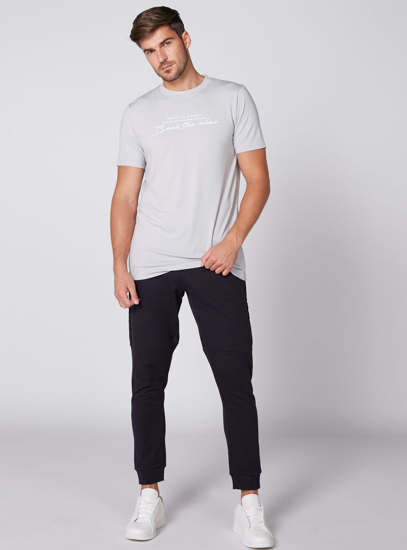 بنطال رياضي طويل بخصر مطّاطي من كابا-men-clothing-sportswearandactivewear-bottoms-image-1
