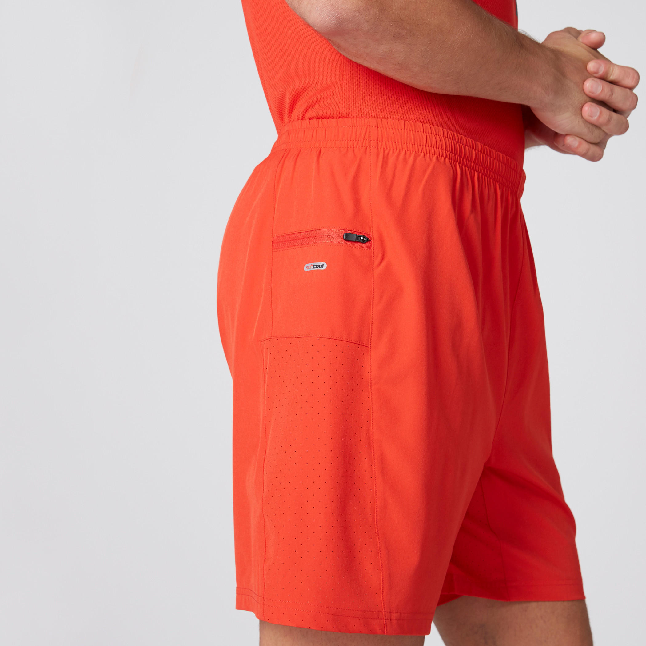 شورت بخصر مطّاطي وسحّاب من كابا-men-clothing-sportswearandactivewear-bottoms-image-1