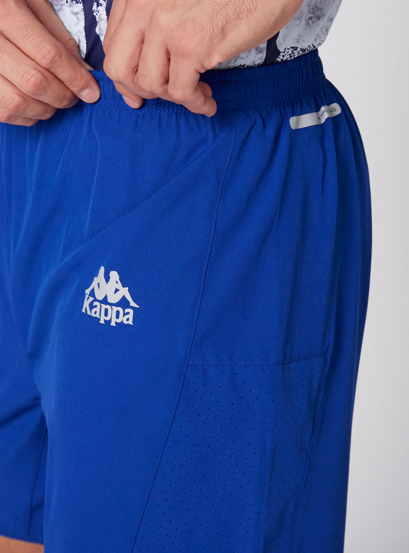 شورت بخصر مطّاطي وجيوب من كابا-men-clothing-sportswearandactivewear-bottoms-image-2