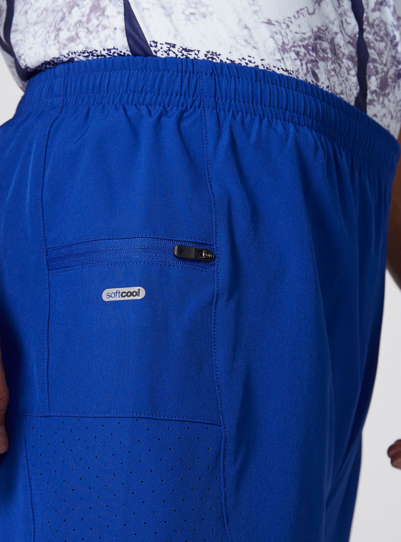 شورت بخصر مطّاطي وجيوب من كابا-men-clothing-sportswearandactivewear-bottoms-image-5