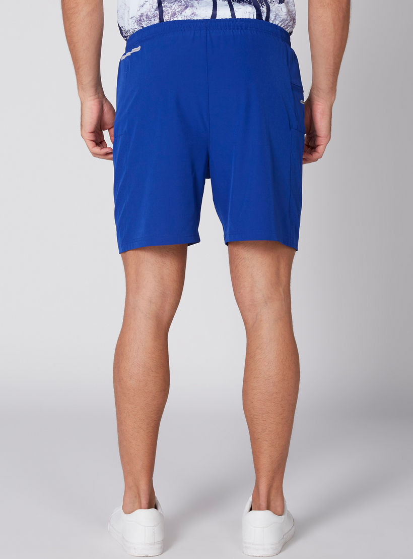شورت بخصر مطّاطي وجيوب من كابا-men-clothing-sportswearandactivewear-bottoms-image-6