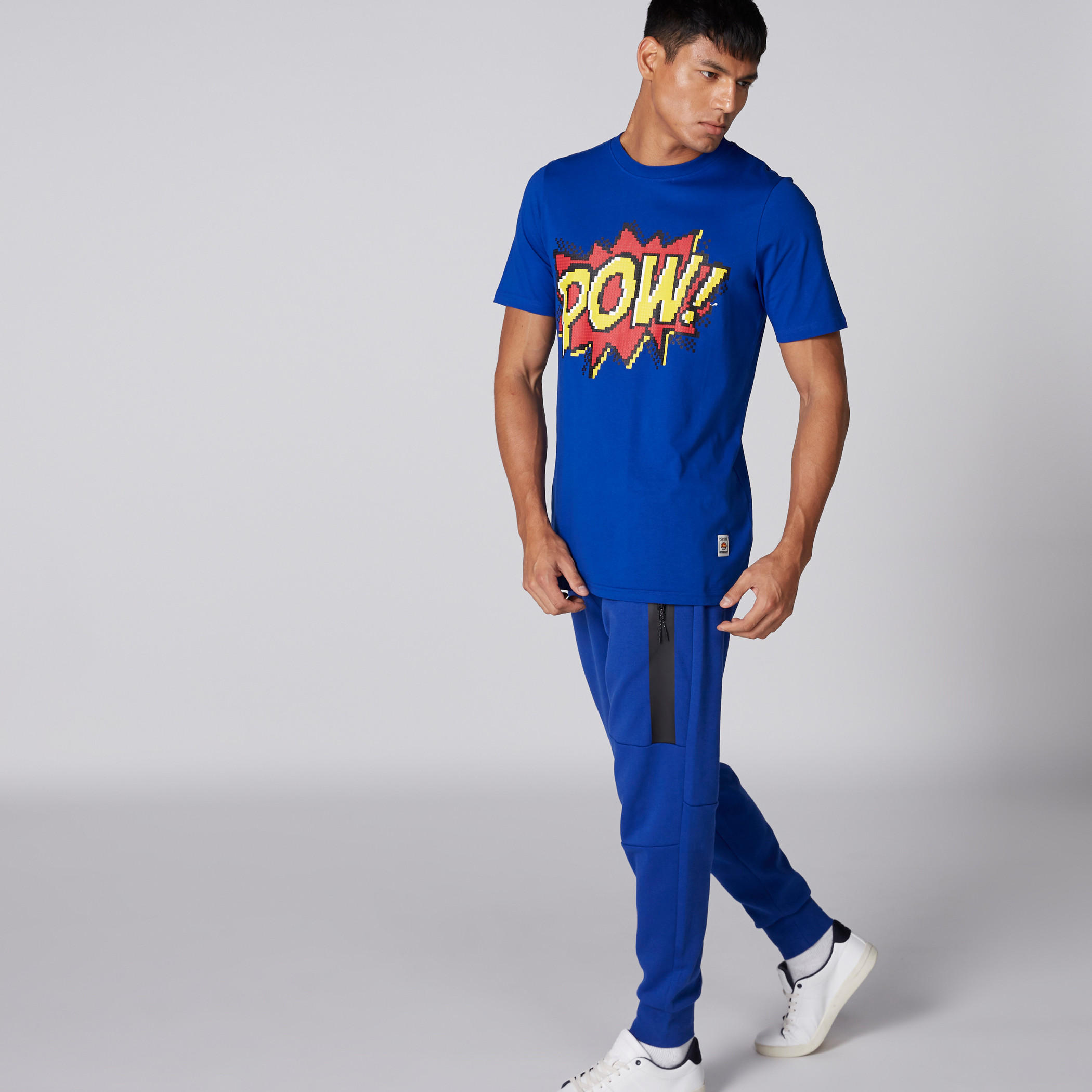 بنطال رياضي طويل بخصر مطّاطي ورباط من كابا-men-clothing-sportswearandactivewear-bottoms-image-1