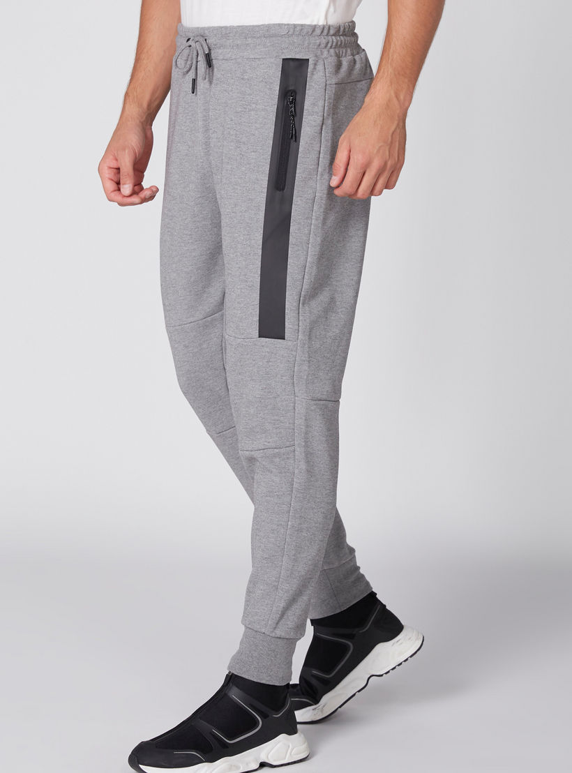 بنطال رياضي طويل بخصر مطّاطي من كابا-men-clothing-sportswearandactivewear-bottoms-image-3