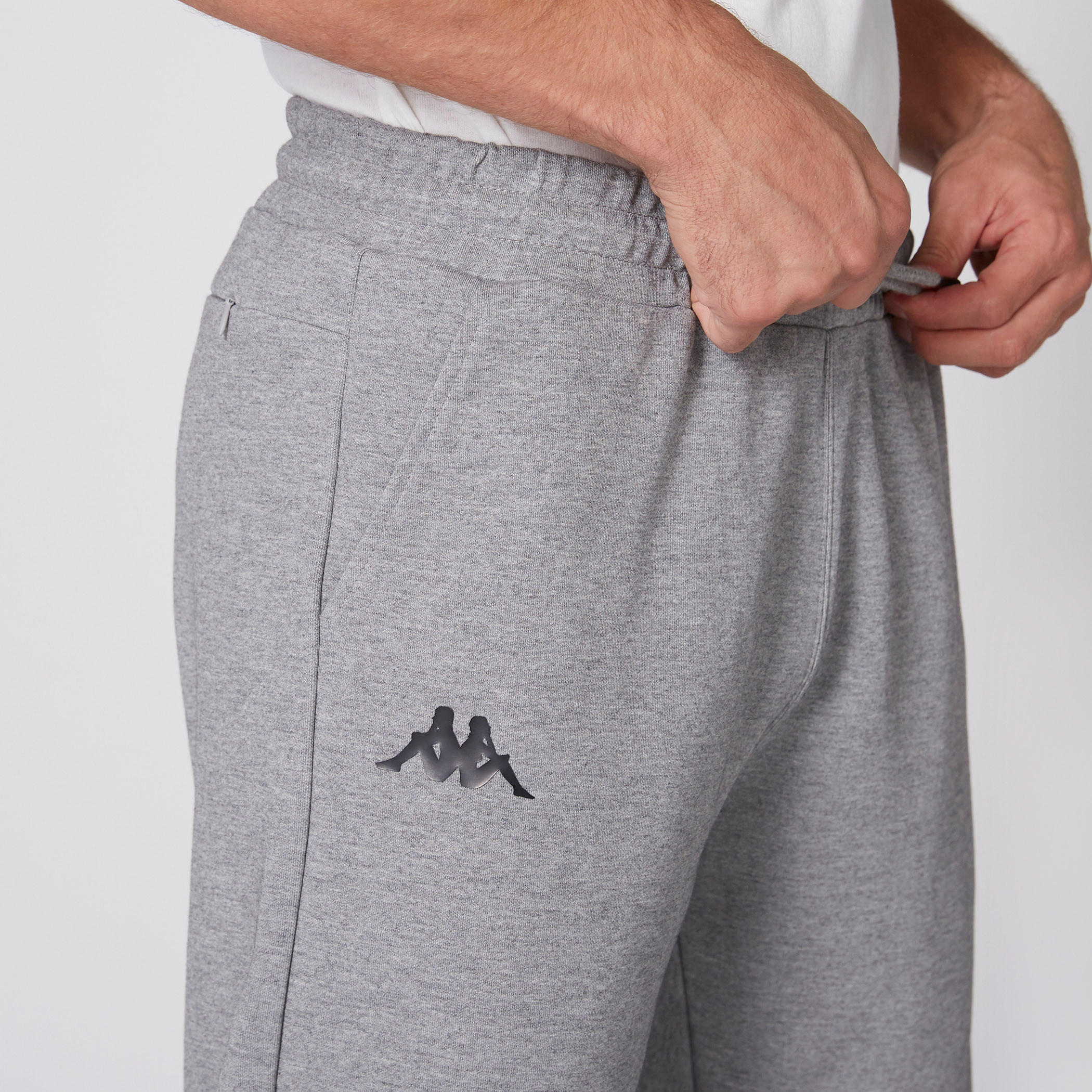 بنطال رياضي طويل بخصر مطّاطي من كابا-men-clothing-sportswearandactivewear-bottoms-image-6