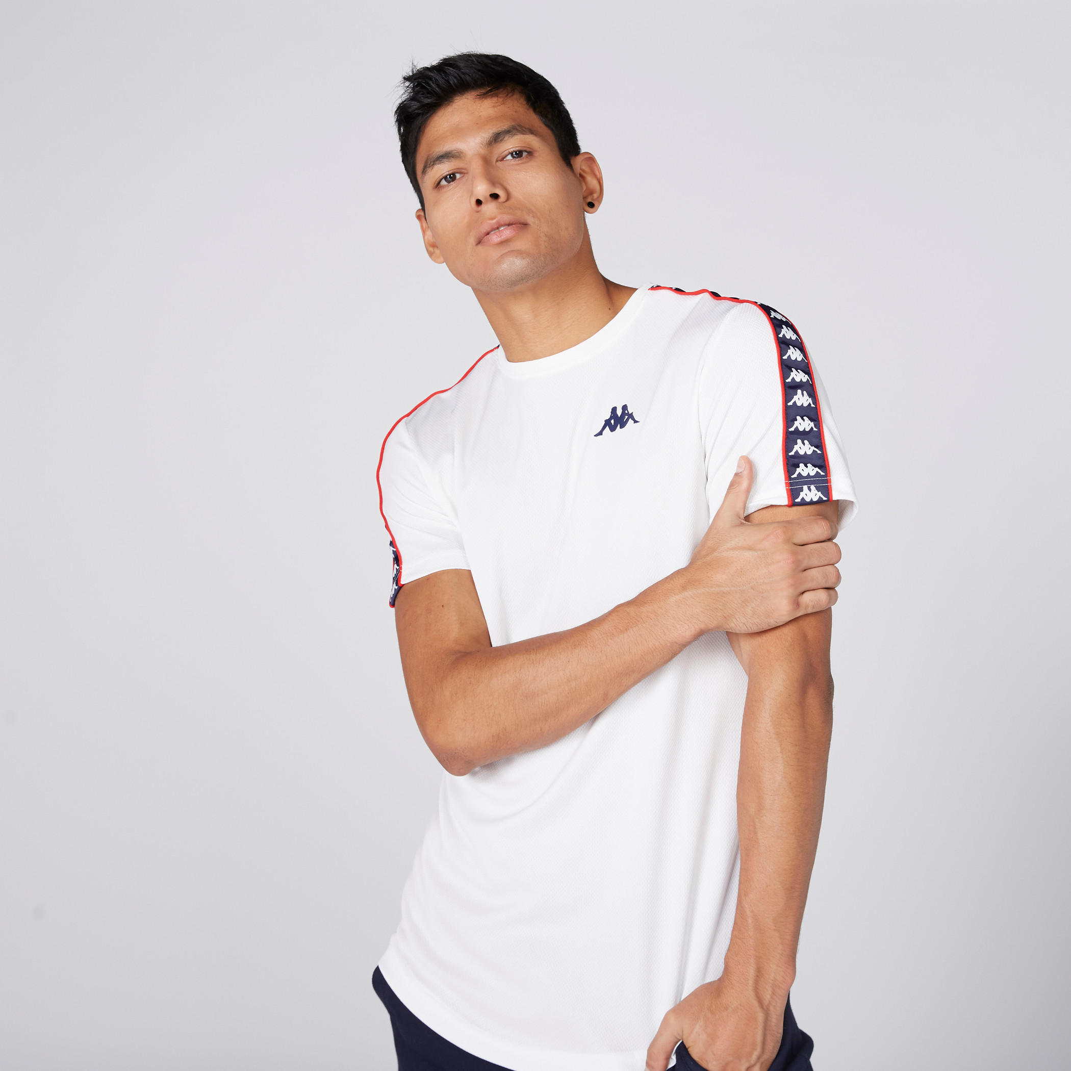 تيشيرت بياقة مستديرة وأكمام قصيرة من كابا-men-clothing-sportswearandactivewear-tshirtsandpolos-image-2