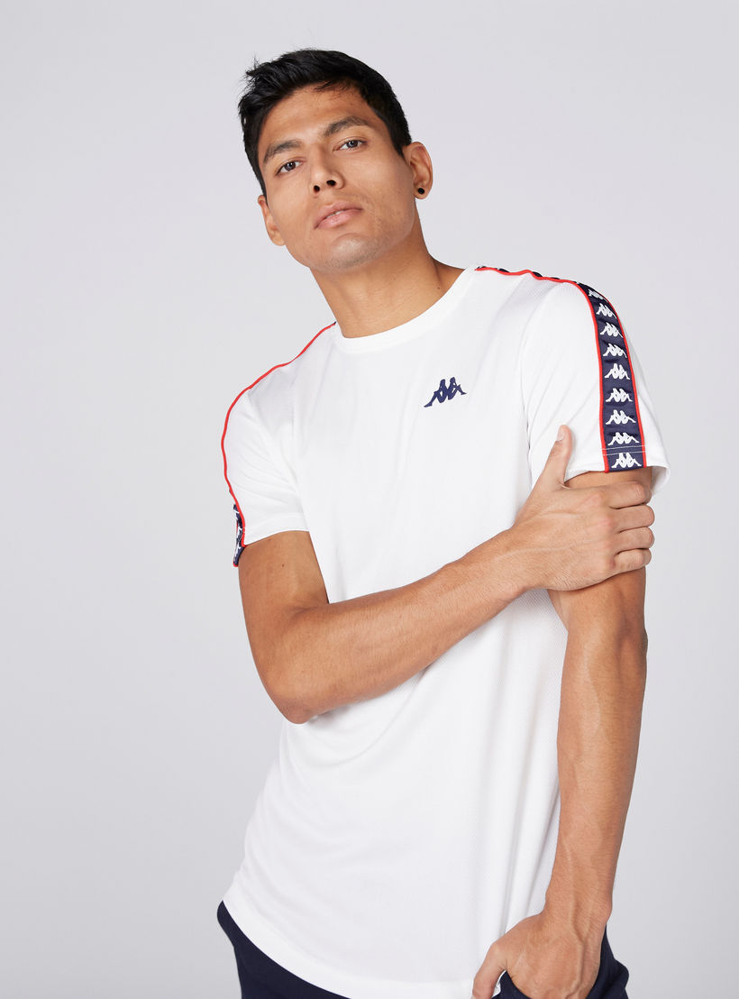تيشيرت بياقة مستديرة وأكمام قصيرة من كابا-men-clothing-sportswearandactivewear-tshirtsandpolos-image-2