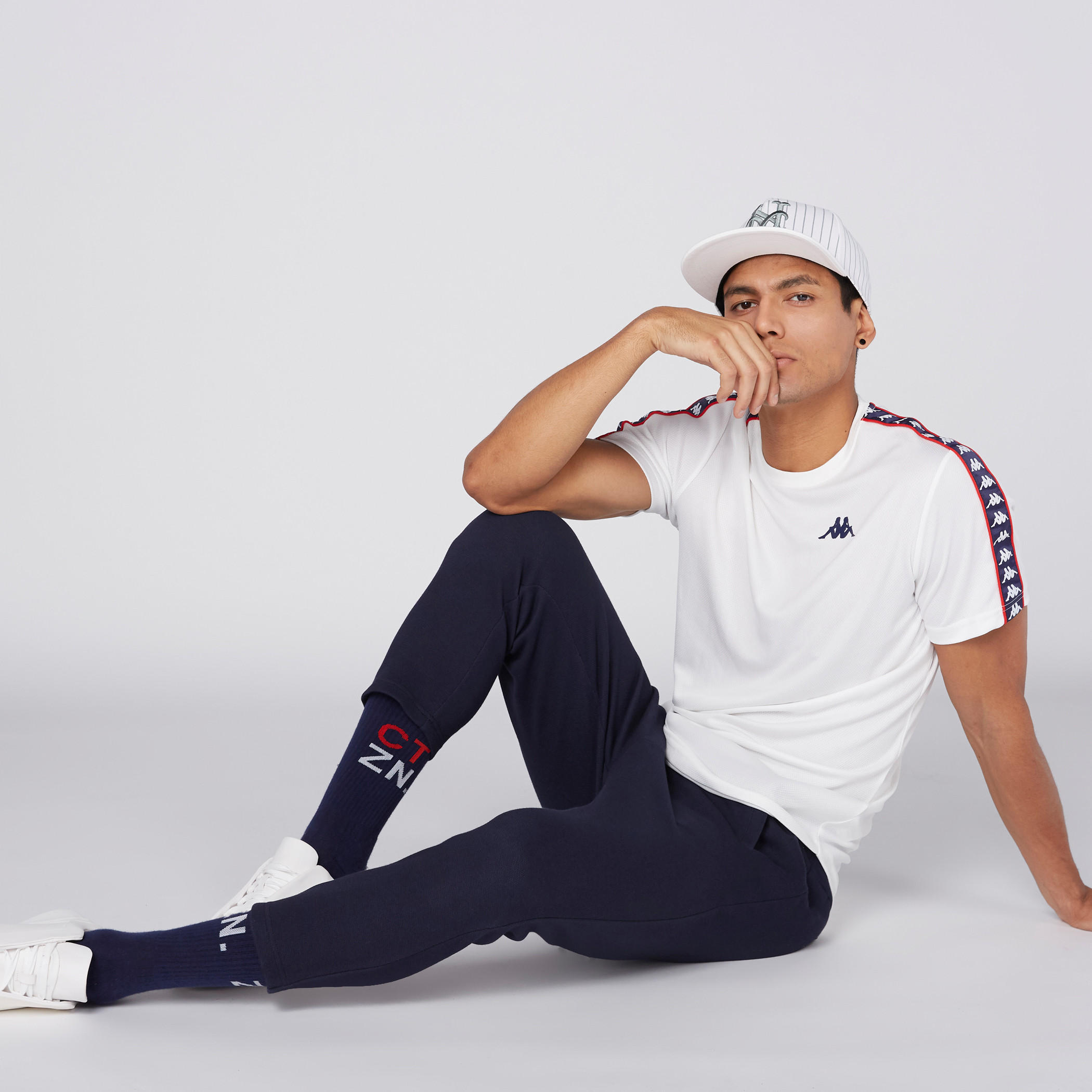 تيشيرت بياقة مستديرة وأكمام قصيرة من كابا-men-clothing-sportswearandactivewear-tshirtsandpolos-image-4
