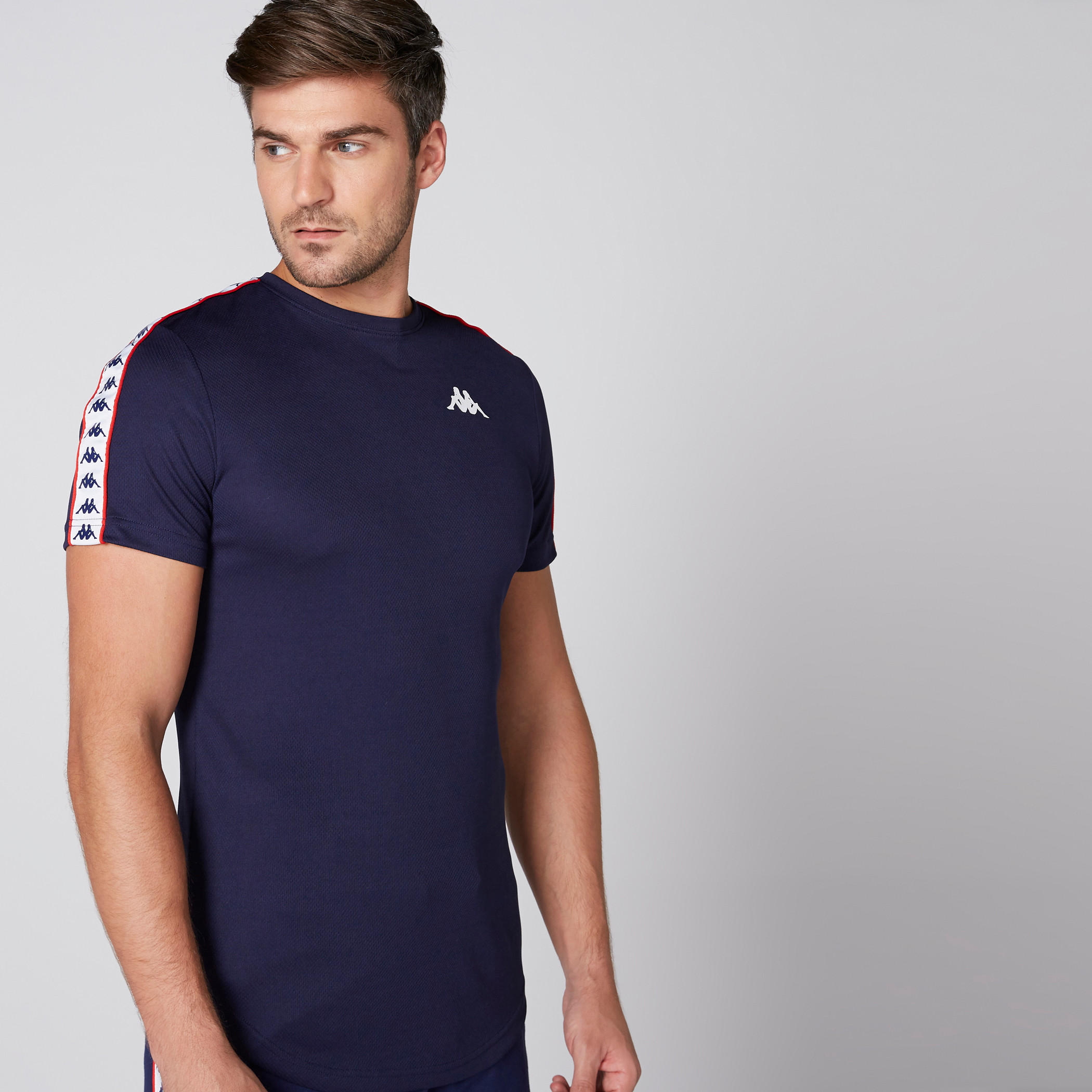 تيشيرت بياقة مستديرة وأكمام قصيرة من كابا-men-clothing-sportswearandactivewear-tshirtsandpolos-image-1