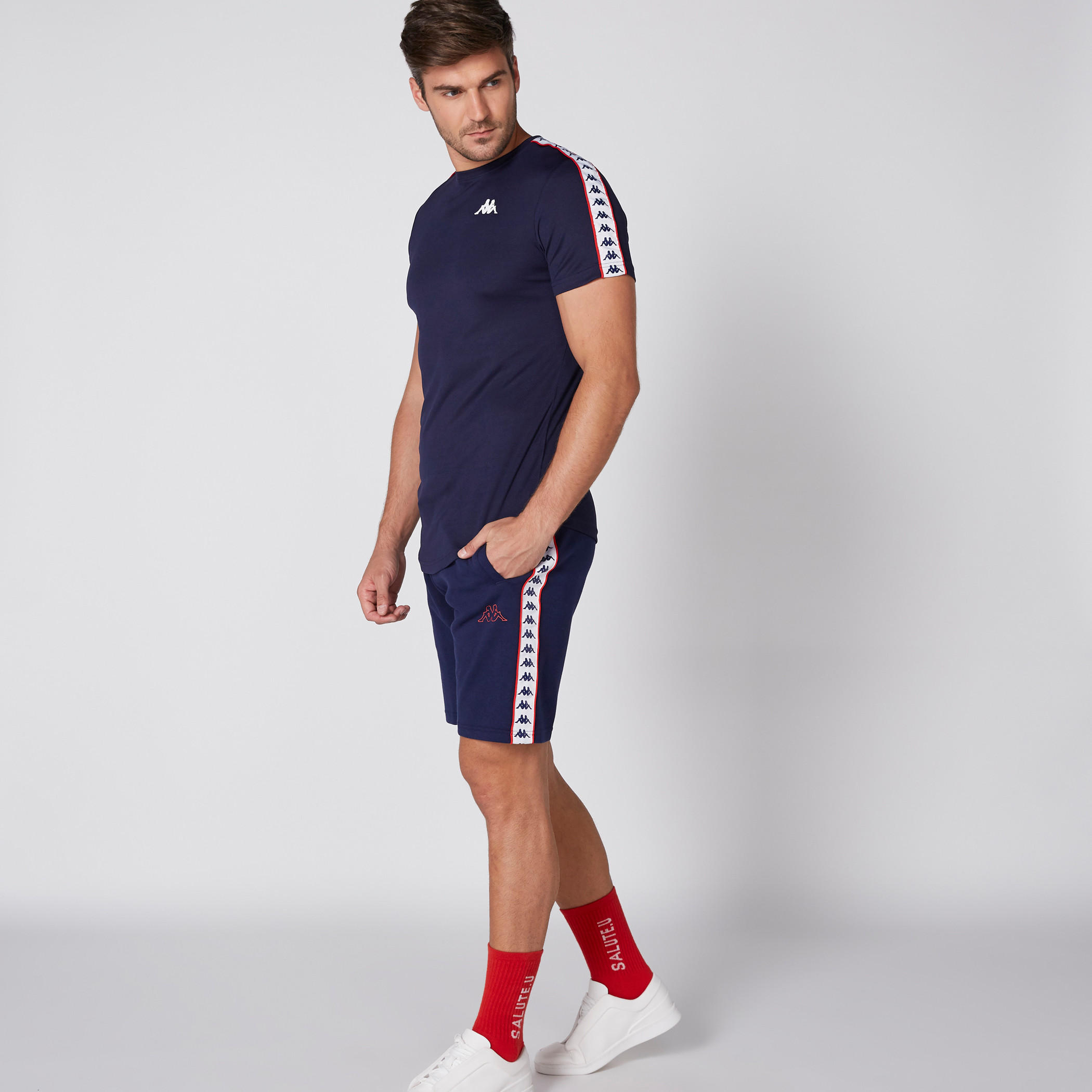 تيشيرت بياقة مستديرة وأكمام قصيرة من كابا-men-clothing-sportswearandactivewear-tshirtsandpolos-image-2