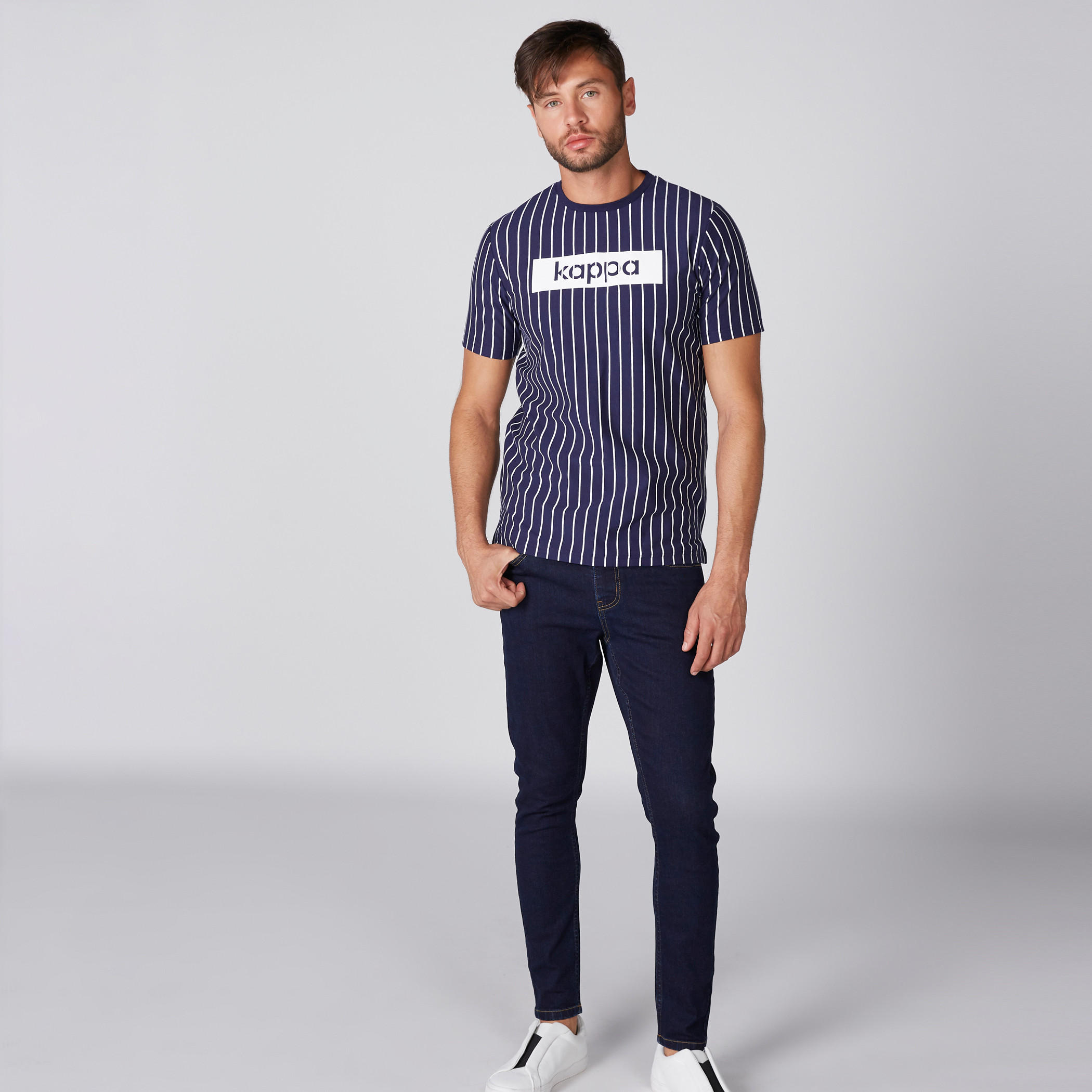 تيشيرت بياقة مستديرة وأكمام قصيرة وطبعات من كابا-men-clothing-tshirtsandpolos-tshirts-image-4