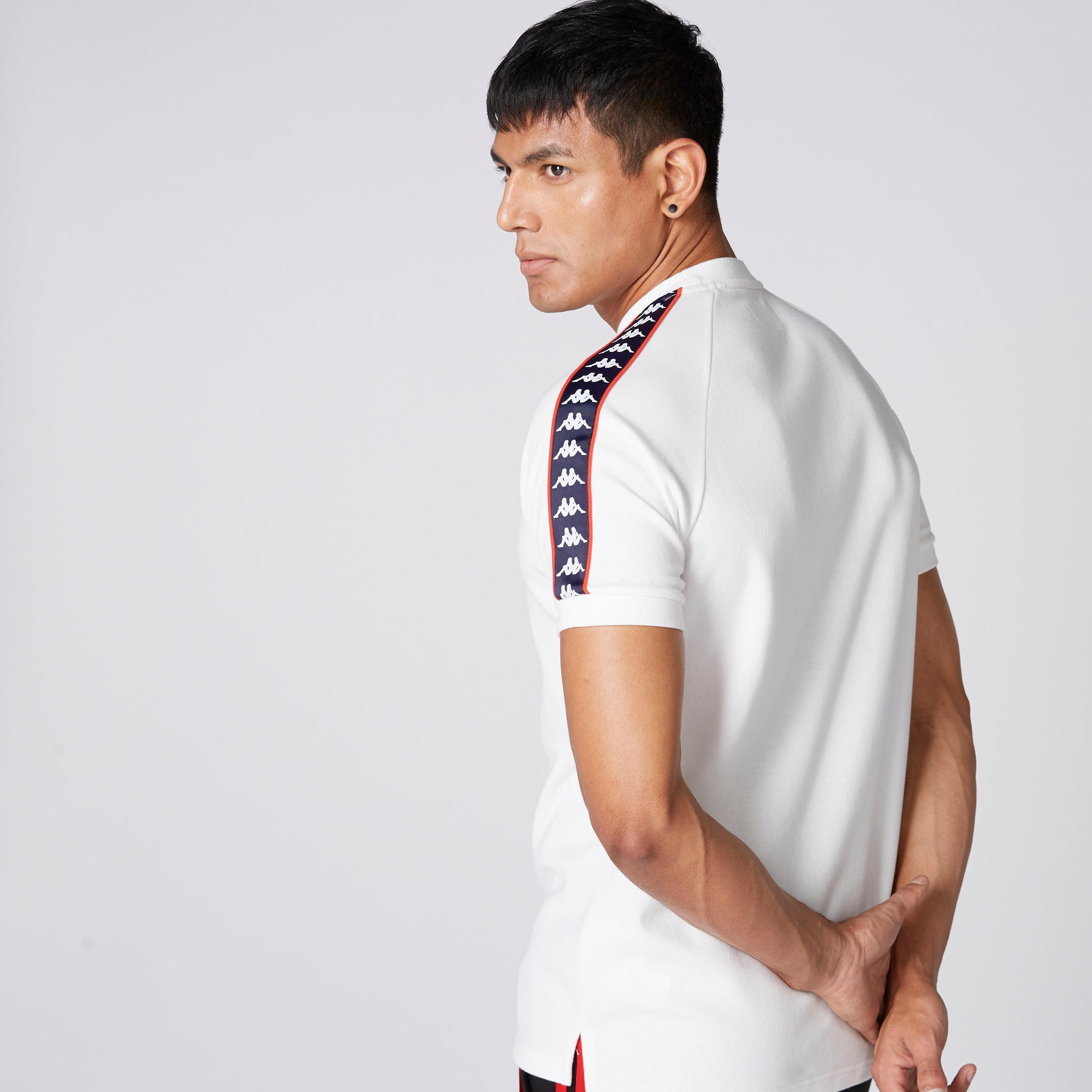 تيشيرت بأكمام قصيرة وطبعات من كابا-men-clothing-sportswearandactivewear-tshirtsandpolos-image-3